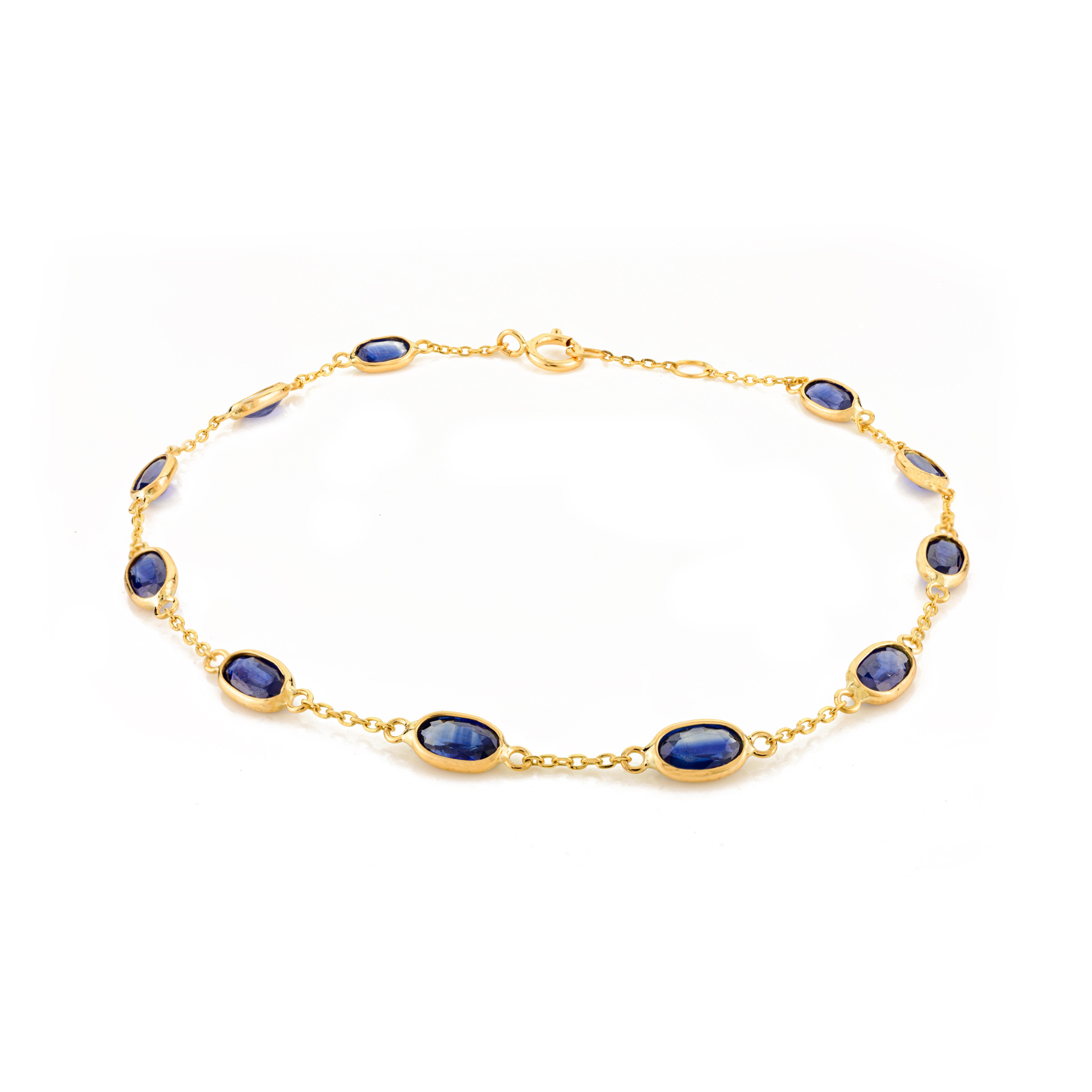 Bracelet à chaîne minimaliste en or jaune 18 carats avec saphir bleu, pierre de naissance de septembre en vente 1
