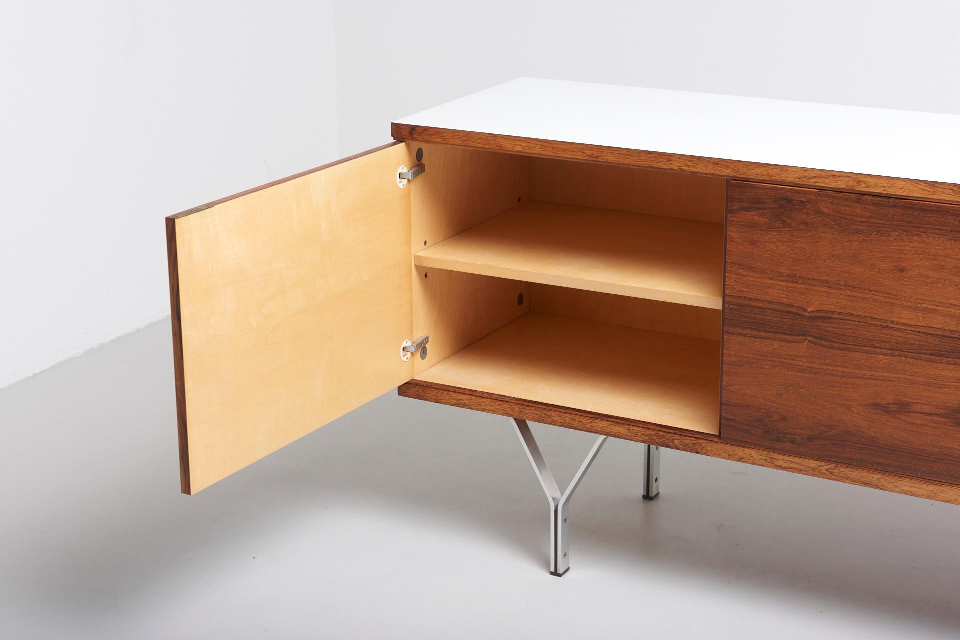 Minimal Sideboard in Rio Palissander with Y-Shaped Feet, 1960s In Good Condition In Antwerpen, BE