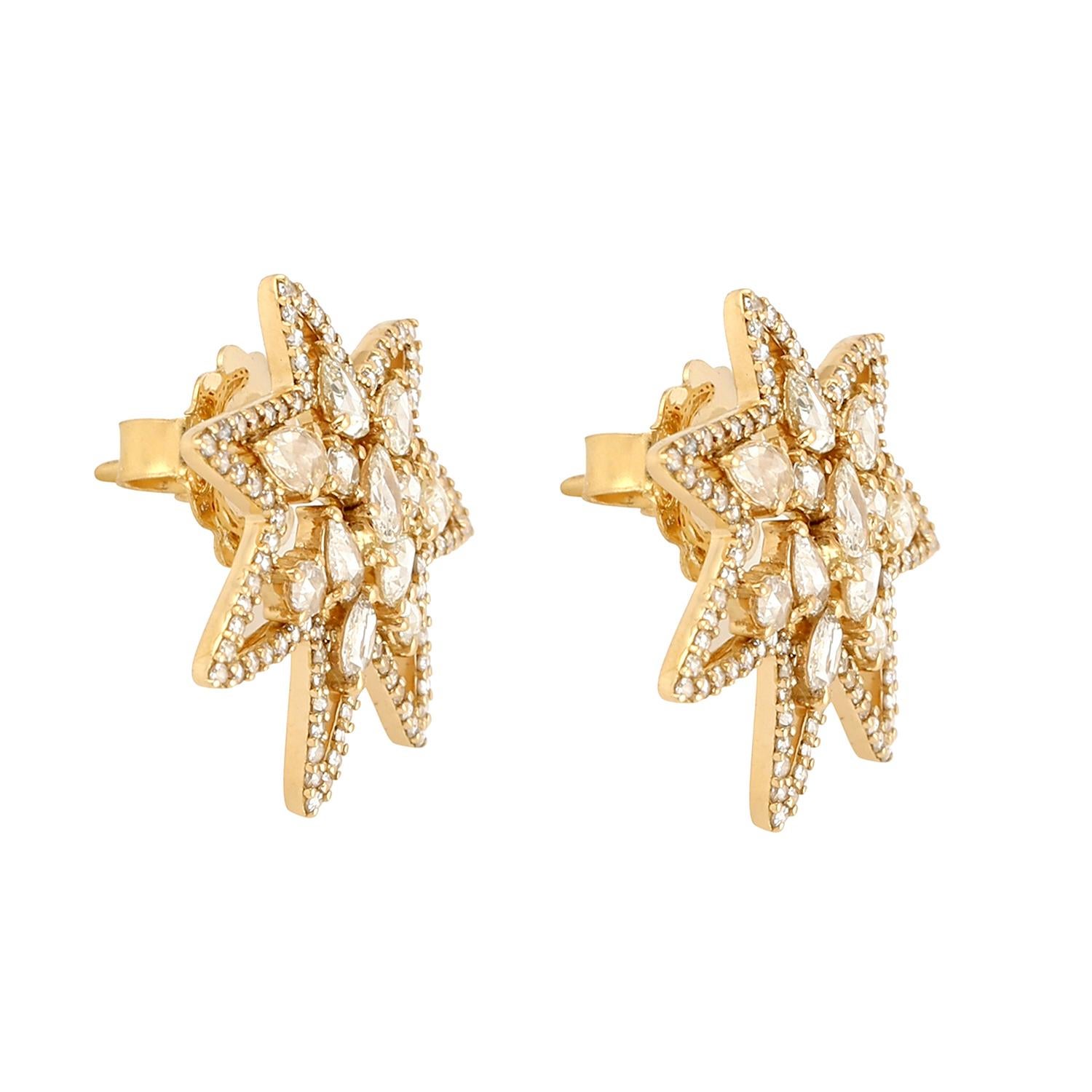 Taglio misto Orecchini a stella minimal con diamante in oro giallo 18 carati in vendita
