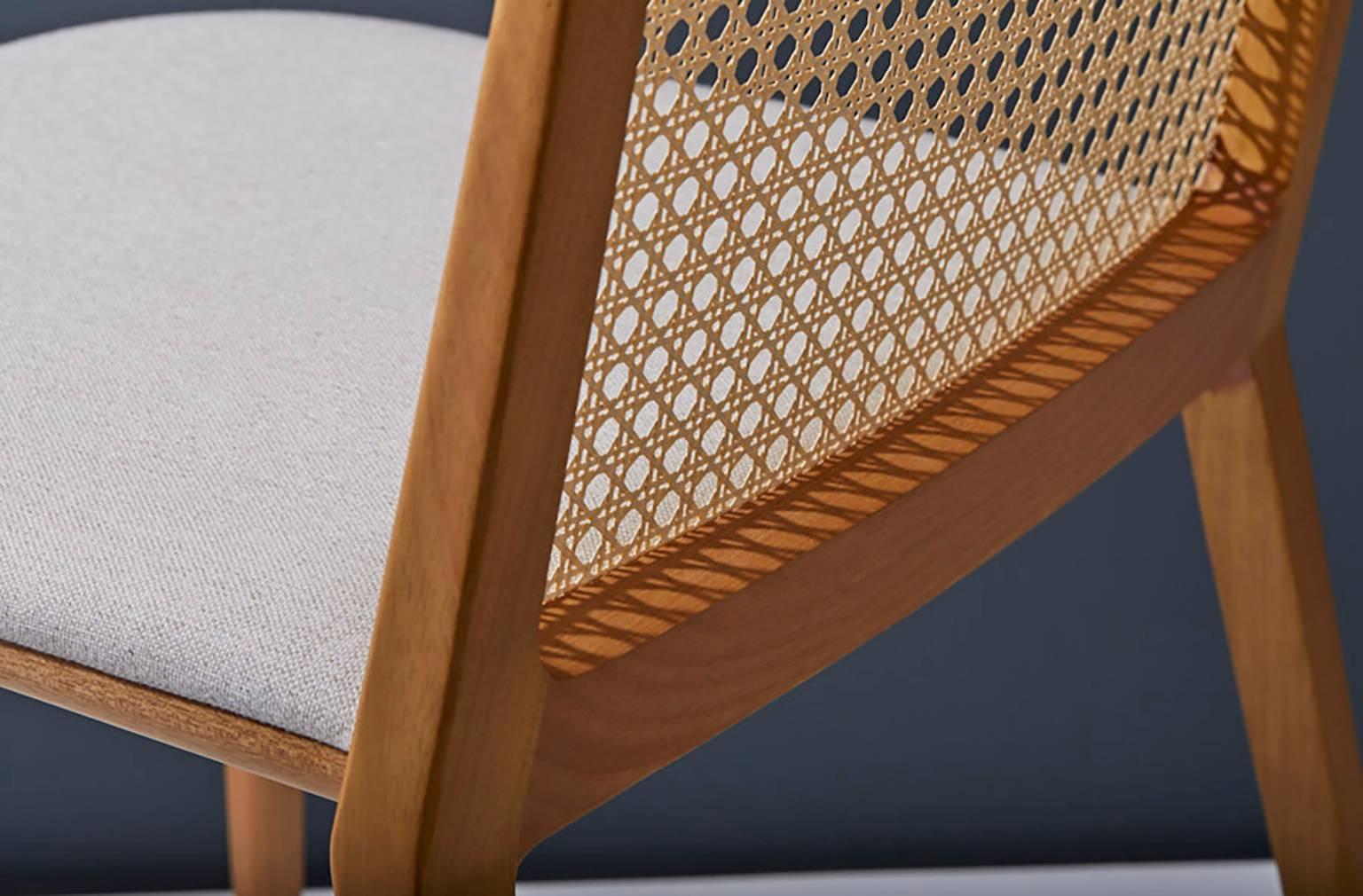 Minimalistischer Stil, Stuhl aus Massivholz, Sitzmöbel, Leder oder Textilien, Rückenlehne mit Rohrgestell im Angebot 7