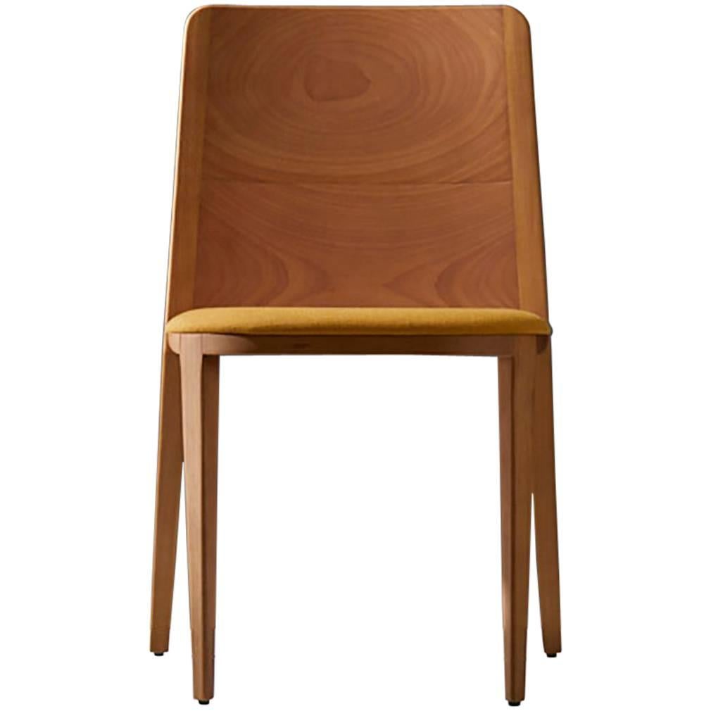 Estilo minimalista, silla de madera maciza, asientos textiles o de piel en venta