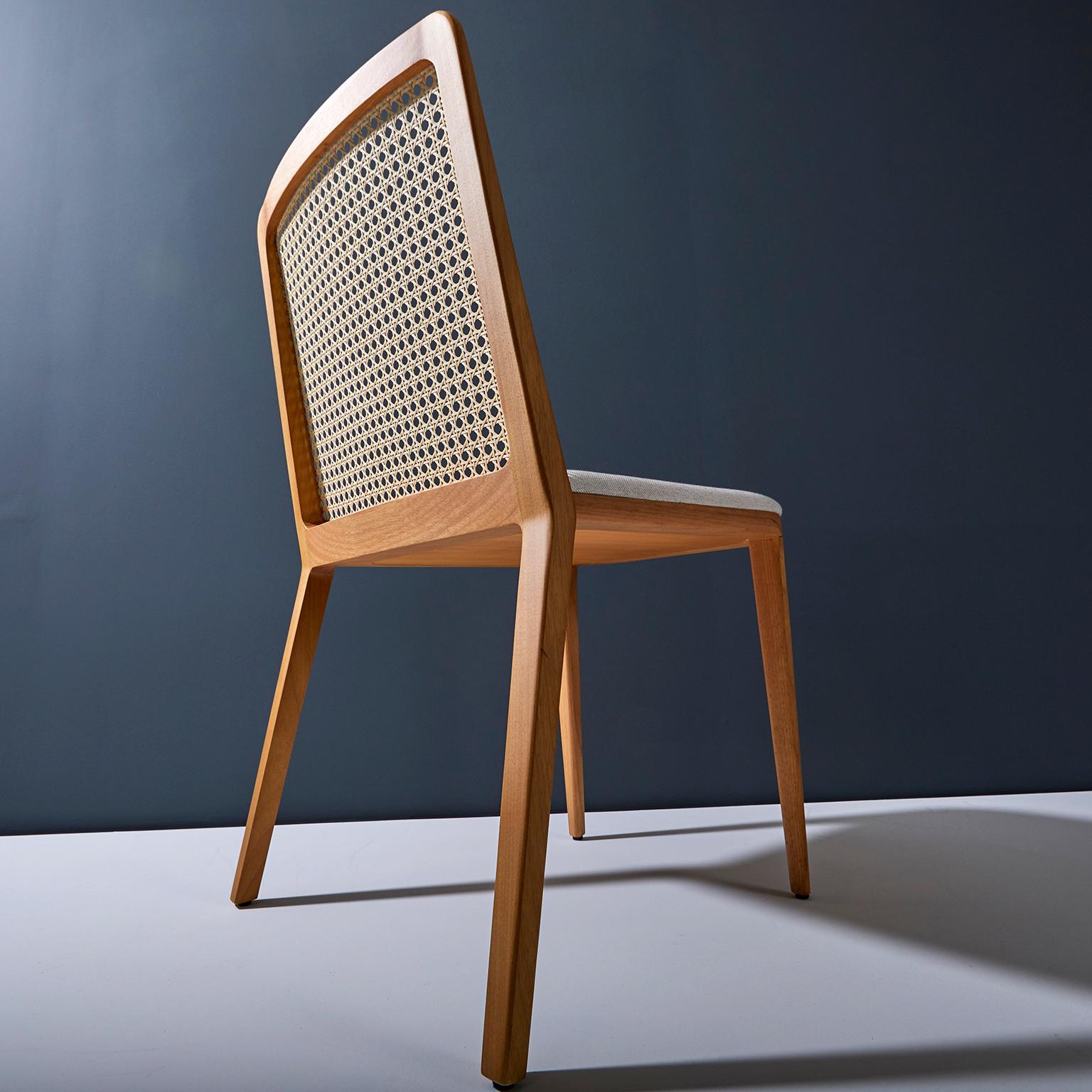 Chaise en bois massif, textiles ou sièges en cuir de style minimaliste, panneau arrière en rotin en vente 1