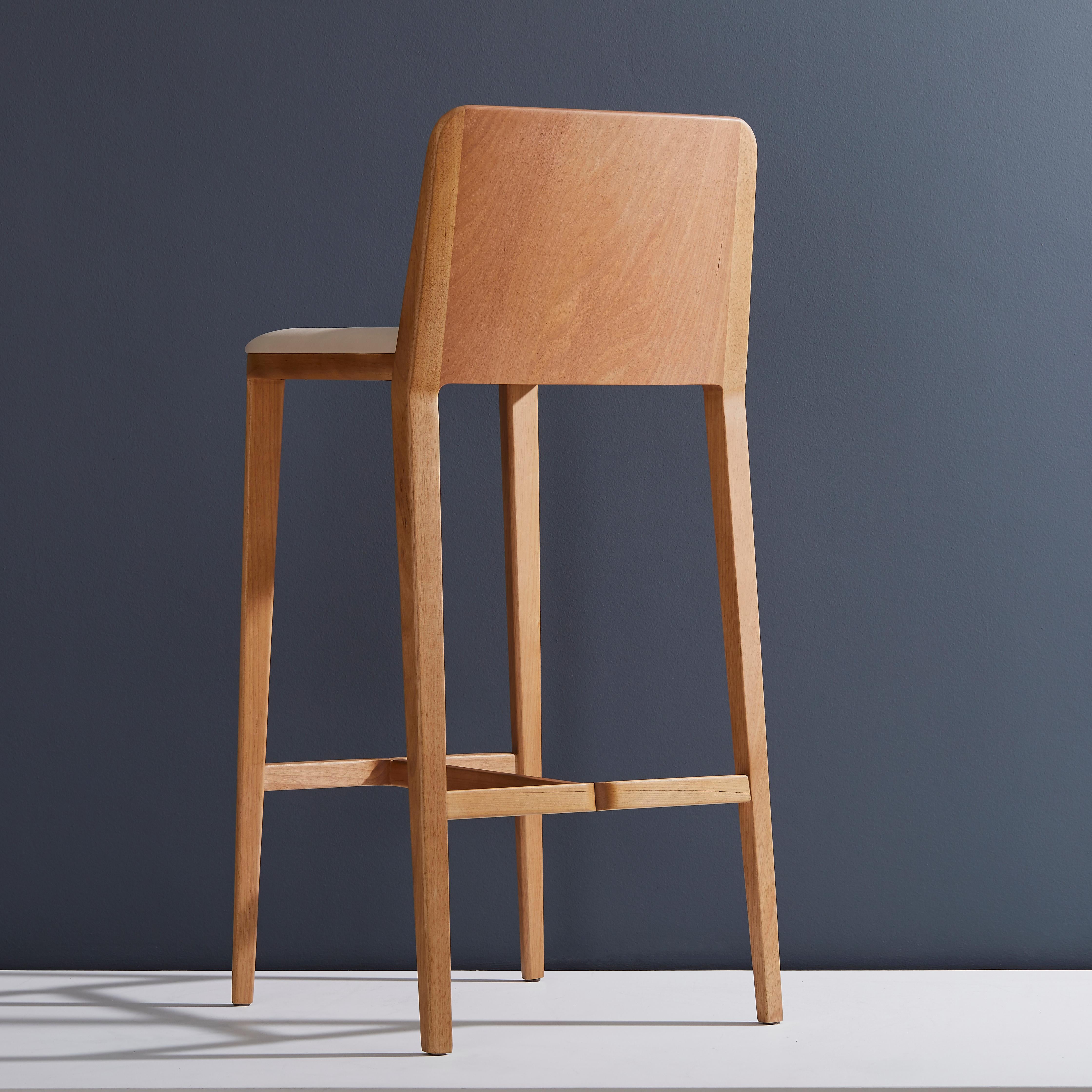 minimal bar stools