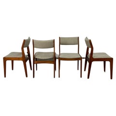 Minimal Teak dining chairs-set of four