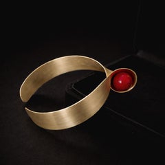 Minimal To Lift Bracelet in 9K Gold by Ornamento e Delitto