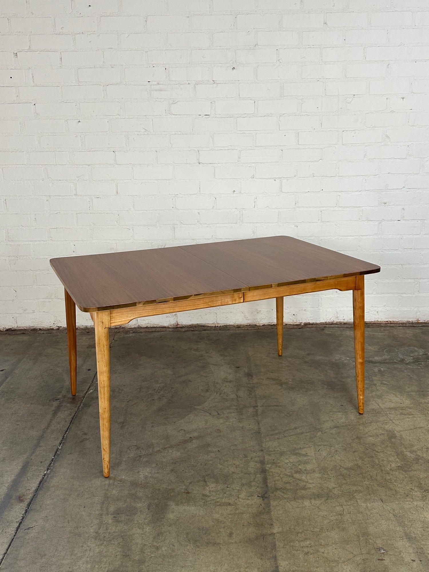 Minimal Two Tone Dining Table In Good Condition For Sale In Los Angeles, CA