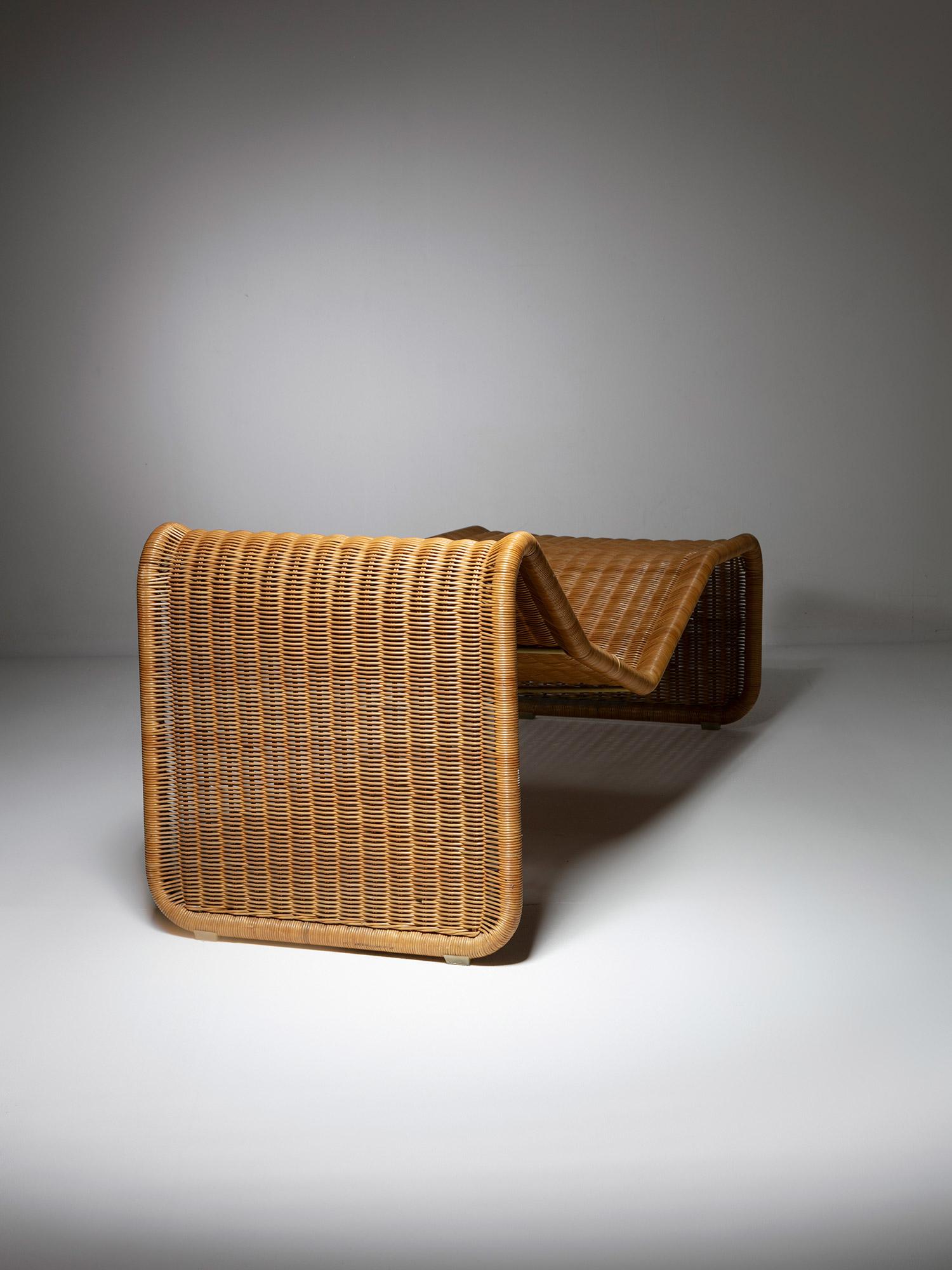 Minimal Wicker Chaise Longue by Tito Agnoli for Bonacina, Italy, 1960s In Good Condition For Sale In Milan, IT