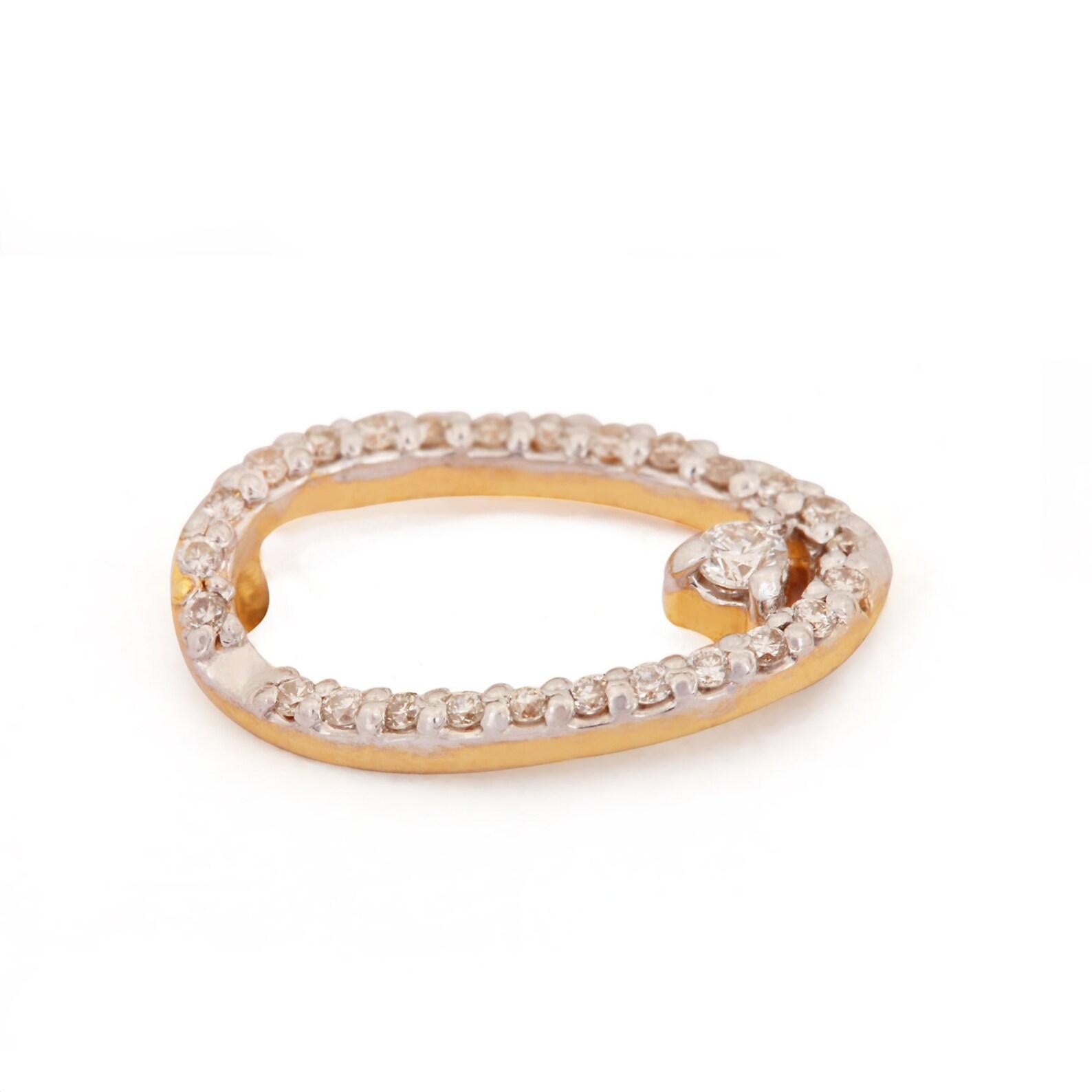 Minimalistische zarte Ohrstecker aus 14k Gelbgold mit natürlichem Pavé-Diamant für Damen im Angebot 1