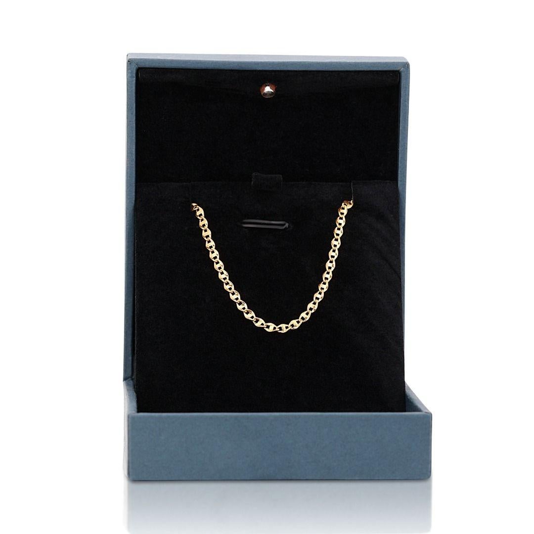 Minimalist 18K Yellow Gold Chain Necklace For Sale 4