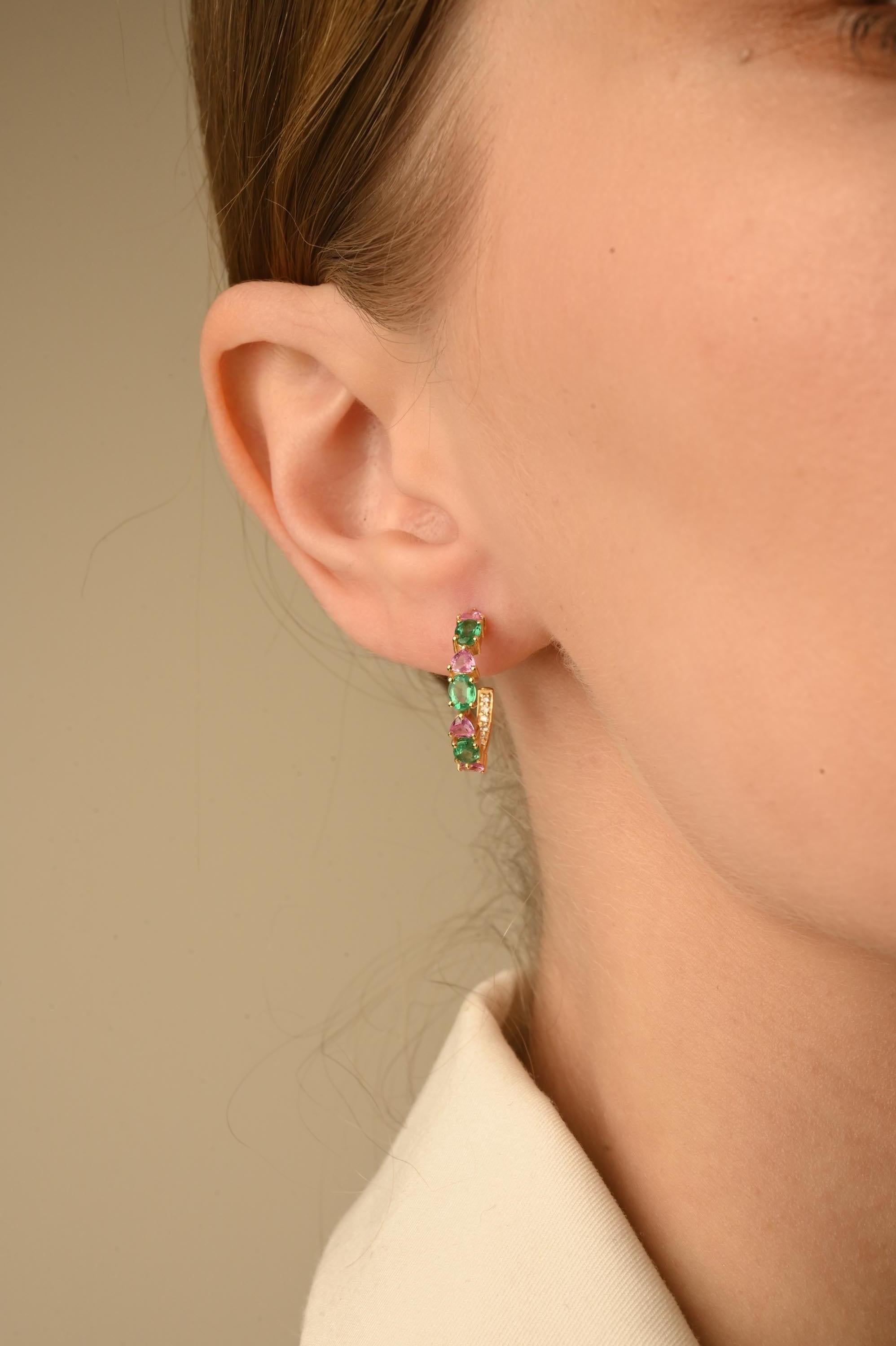 Minimalistische 1,94 Karat Smaragd Rosa Saphir Hoops Ohrring 14k Solid Gelbgold im Angebot 1