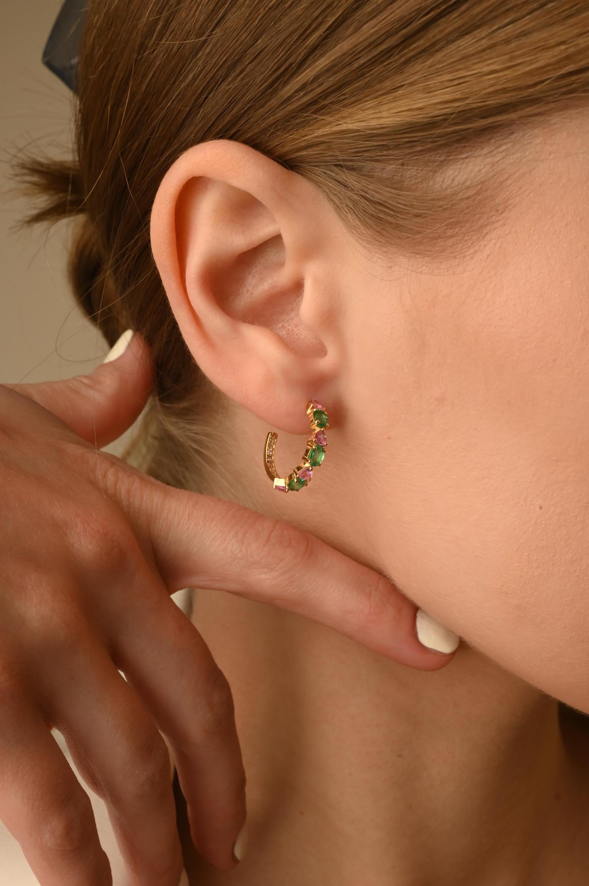 Women's Minimalist 1.94 Carat Emerald Pink Sapphire Hoops Earring 14k Solid Yellow Gold For Sale