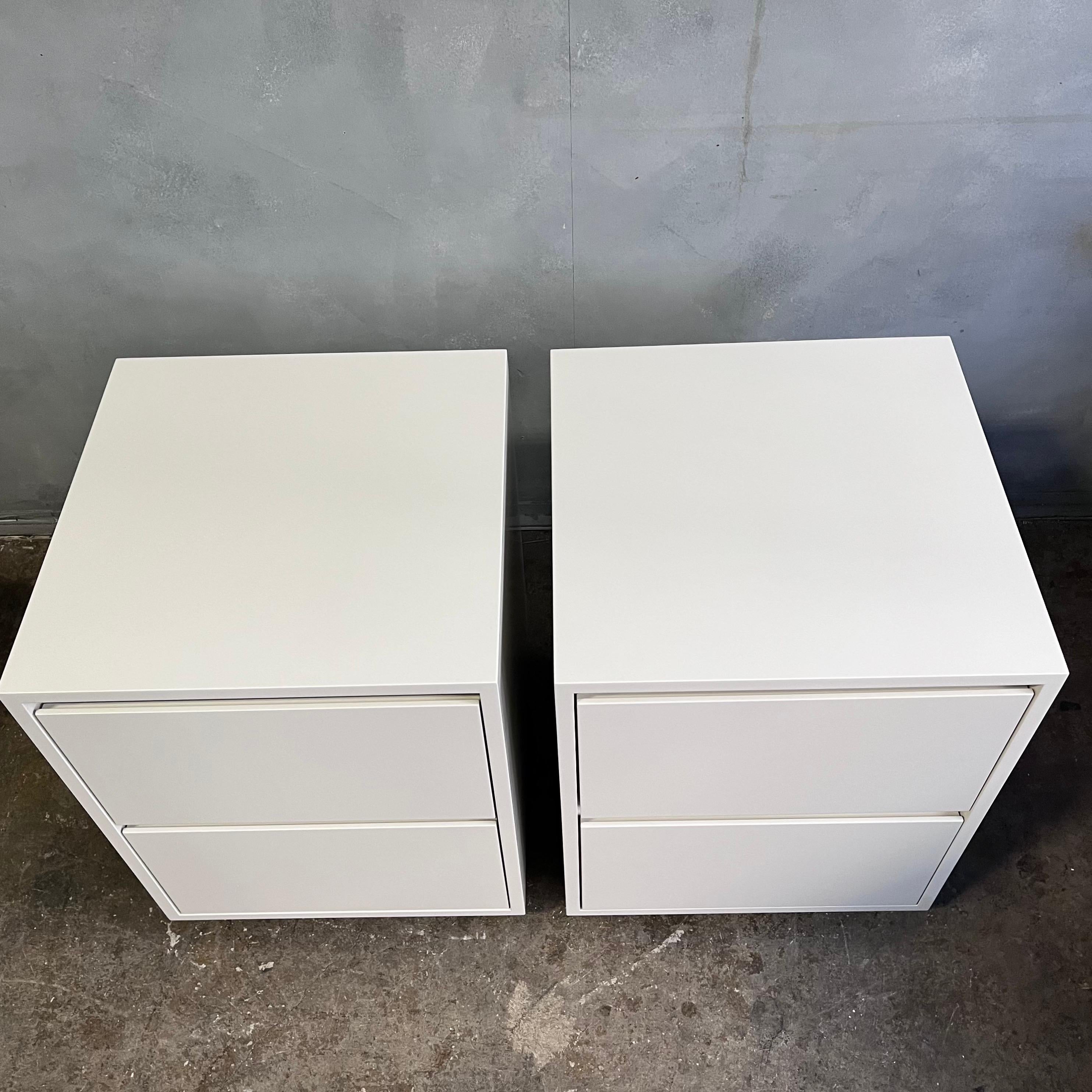Minimalist 1980's Off-White Taupe Satin Lacquer Night Stands 5