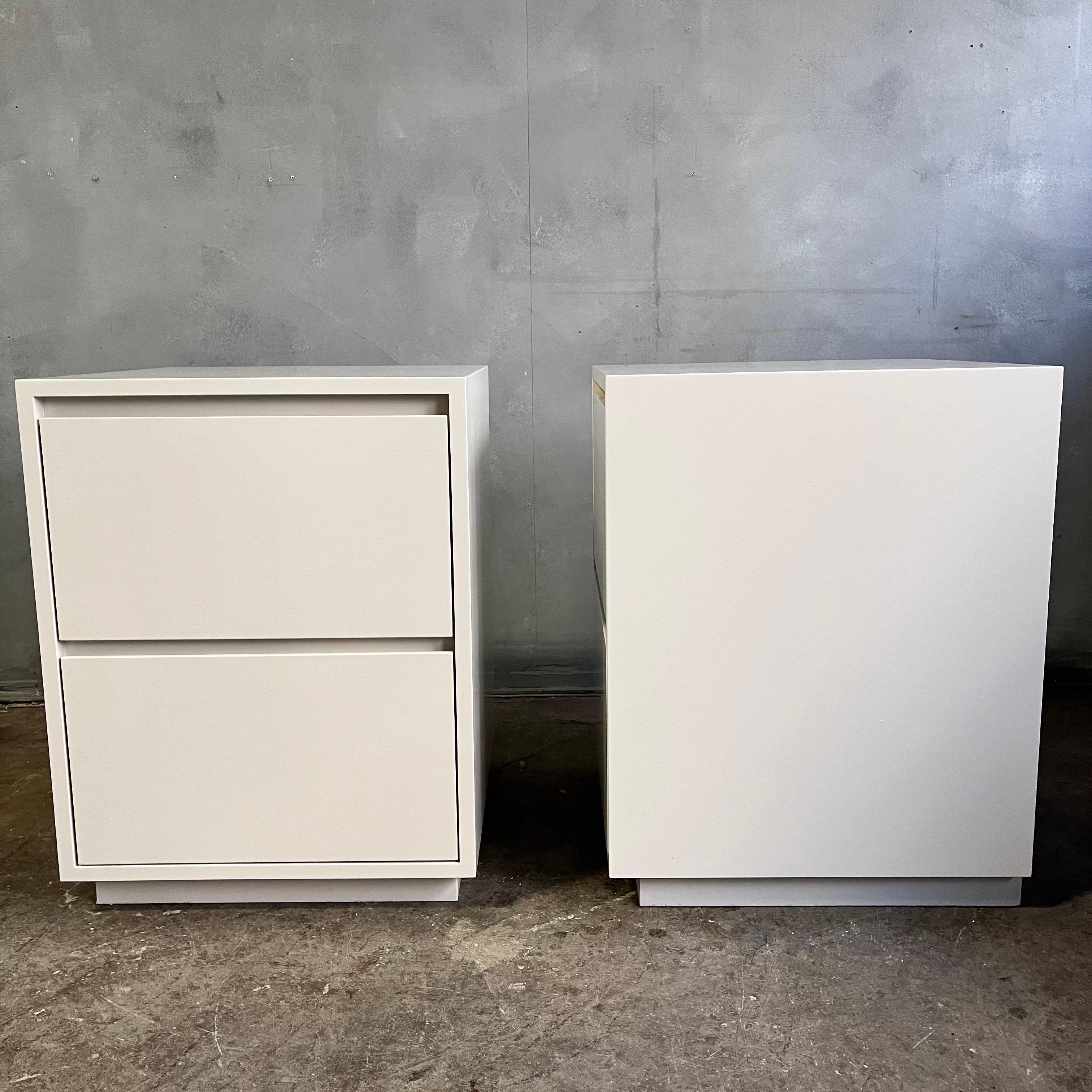 Minimalist 1980's Off-White Taupe Satin Lacquer Night Stands 1