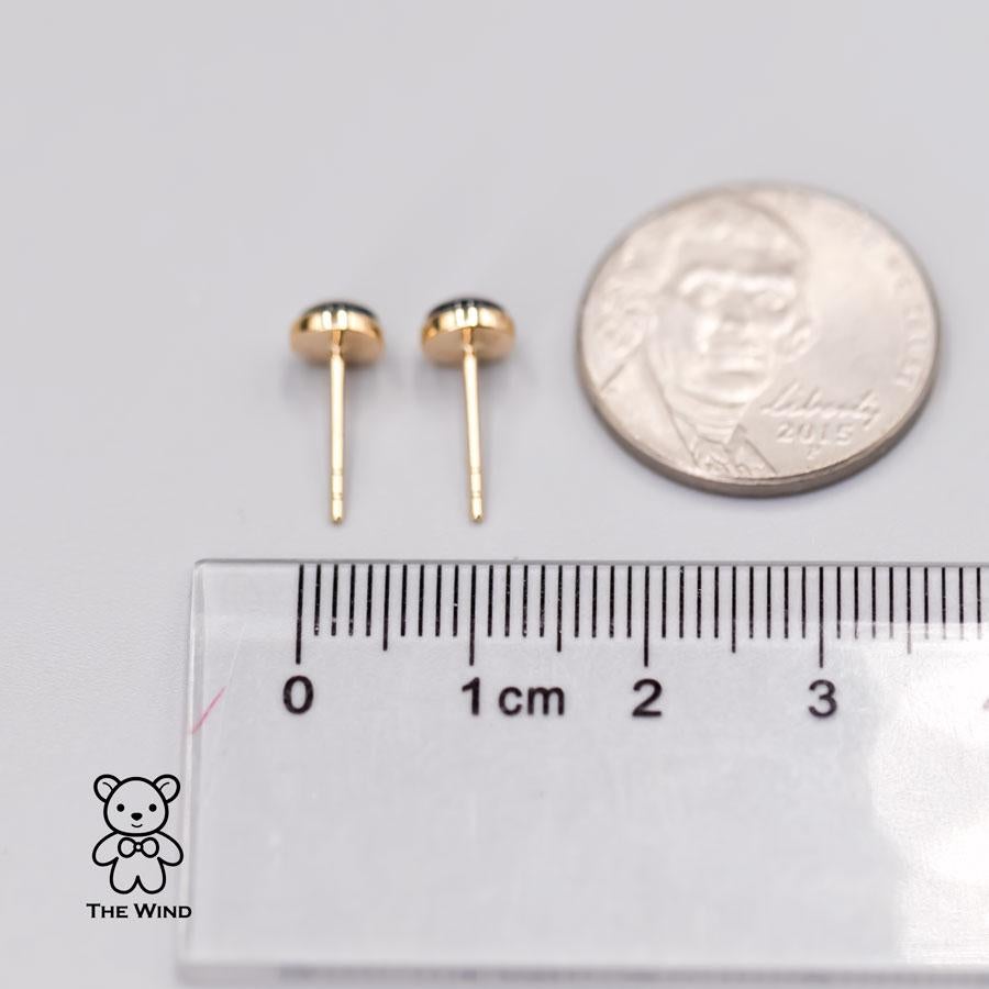 Arts and Crafts Minimalist 6x6 mm Round Shaped Australian Triplet Opal Stud Earrings 18K Yellow For Sale