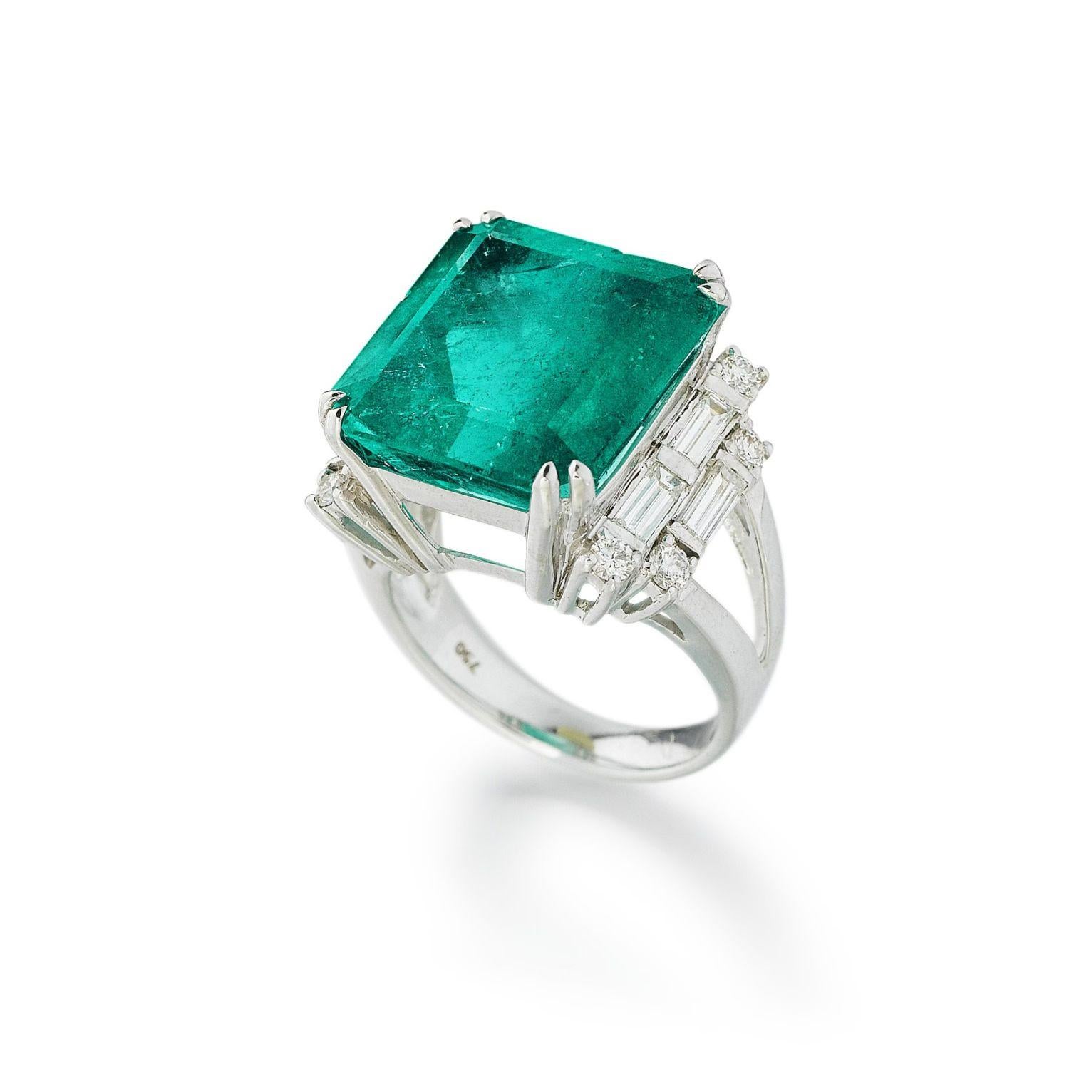 For Sale:  Minimalist 8 Carat Emerald Engagement Ring, Big Emerald and Diamond Ring 2