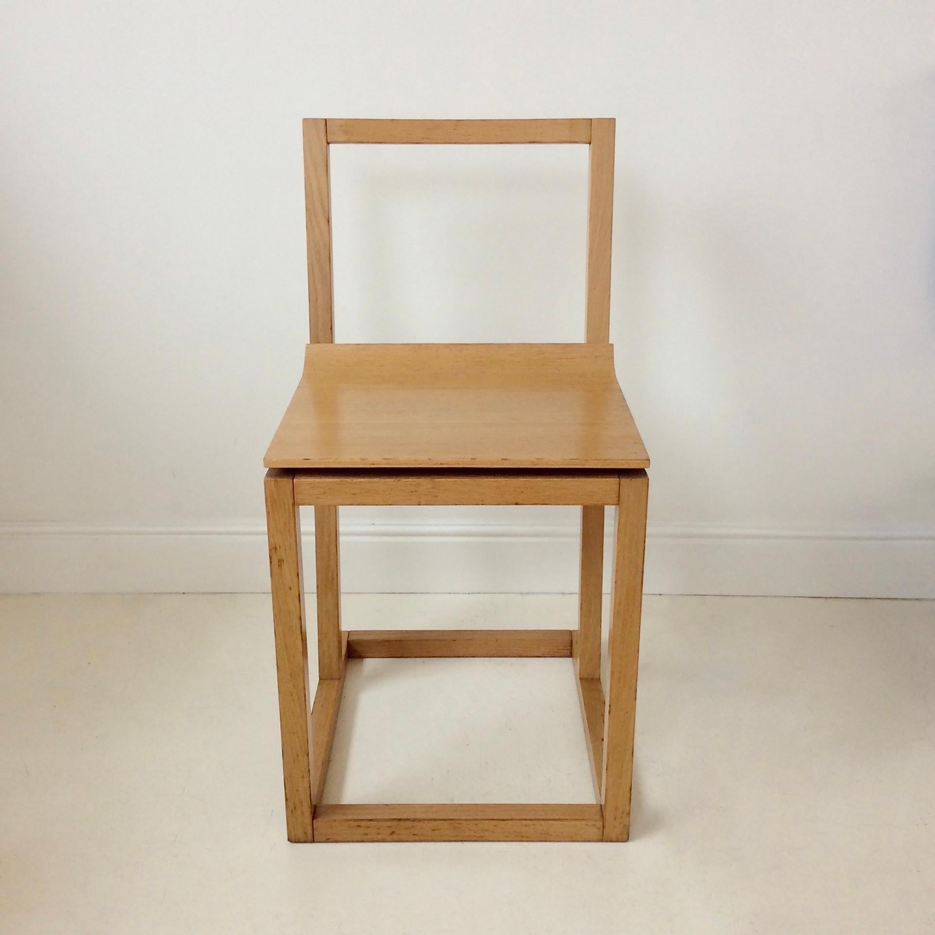 Minimalist 80s Wood Chair, circa 1980, Italy In Good Condition In Brussels, BE