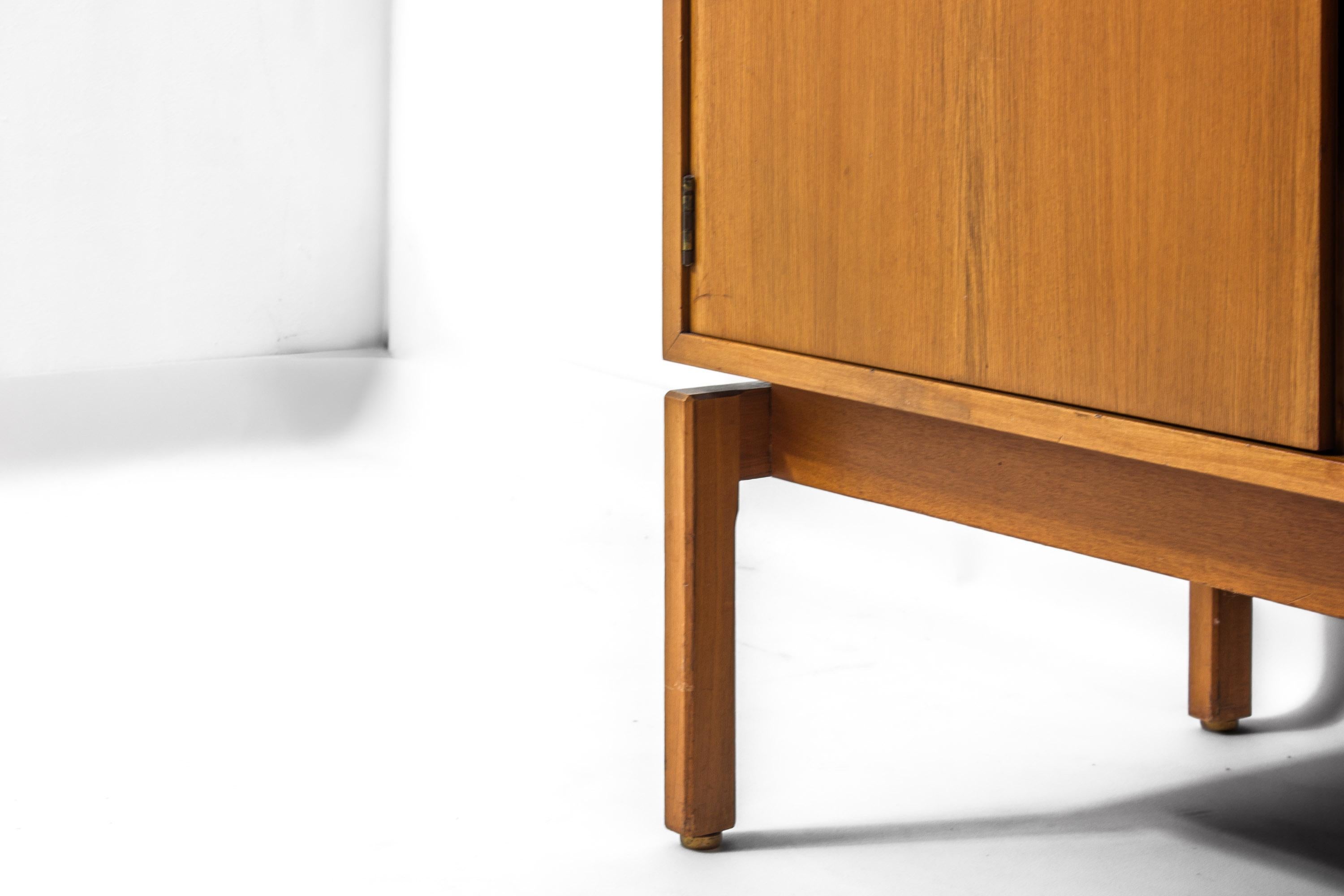 Minimalist 'abstracta' sideboard in beech by Jos de Mey, Belgium 1960s For Sale 4