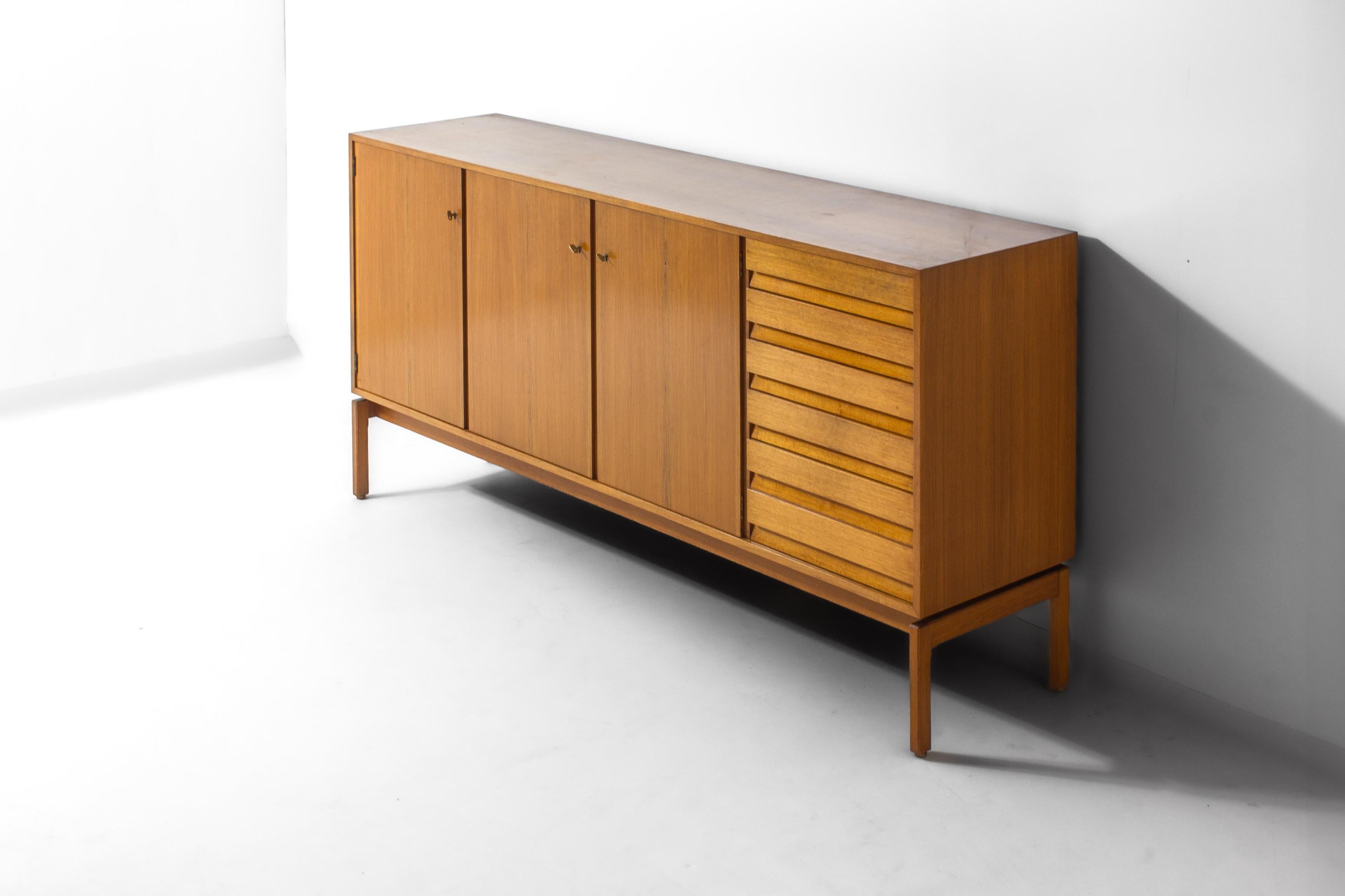 Belgian Minimalist 'abstracta' sideboard in beech by Jos de Mey, Belgium 1960s For Sale