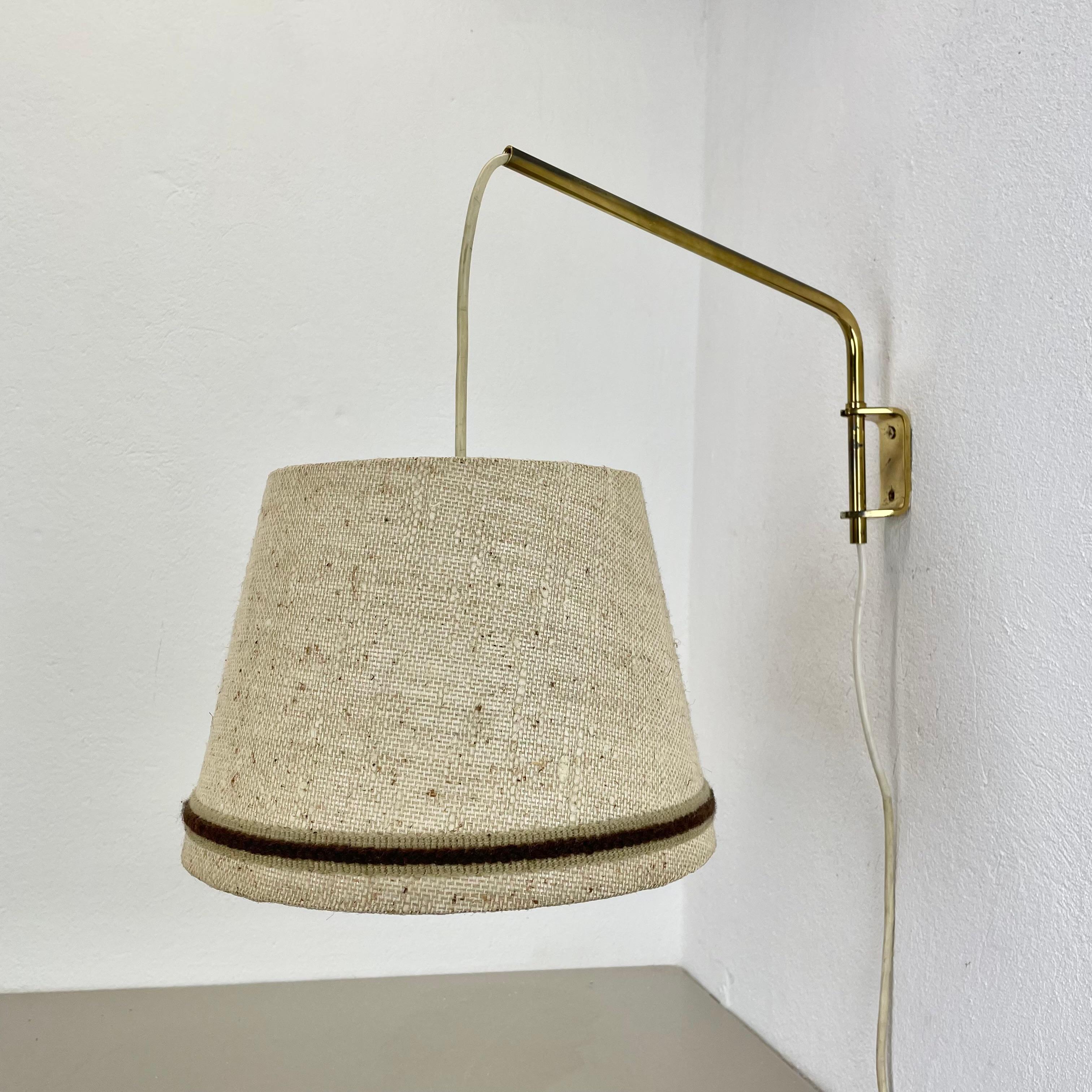 Applique minimalista a braccio oscillante regolabile in ottone con paralume, Germania, anni '70 in vendita 5