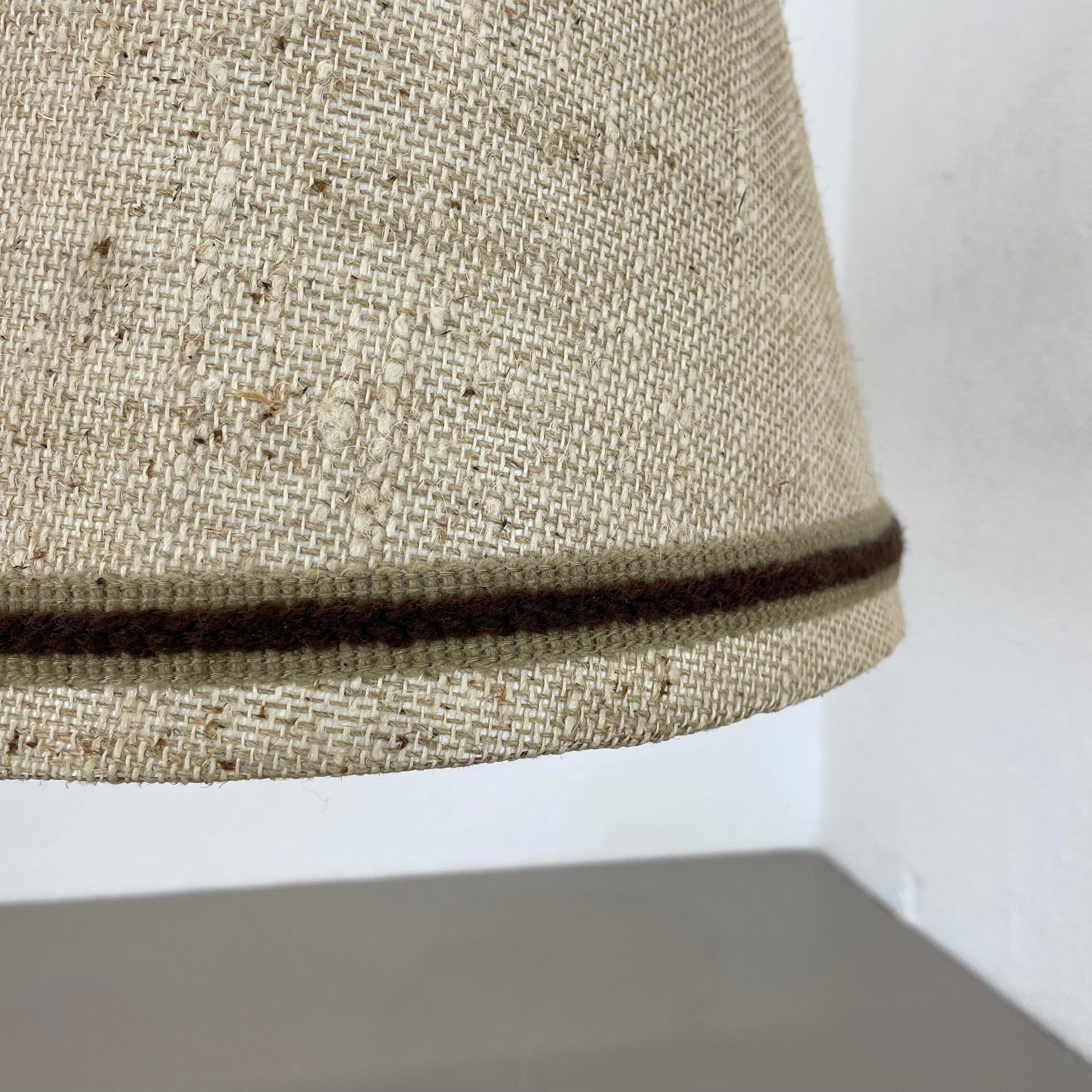 Applique minimalista a braccio oscillante regolabile in ottone con paralume, Germania, anni '70 in vendita 1