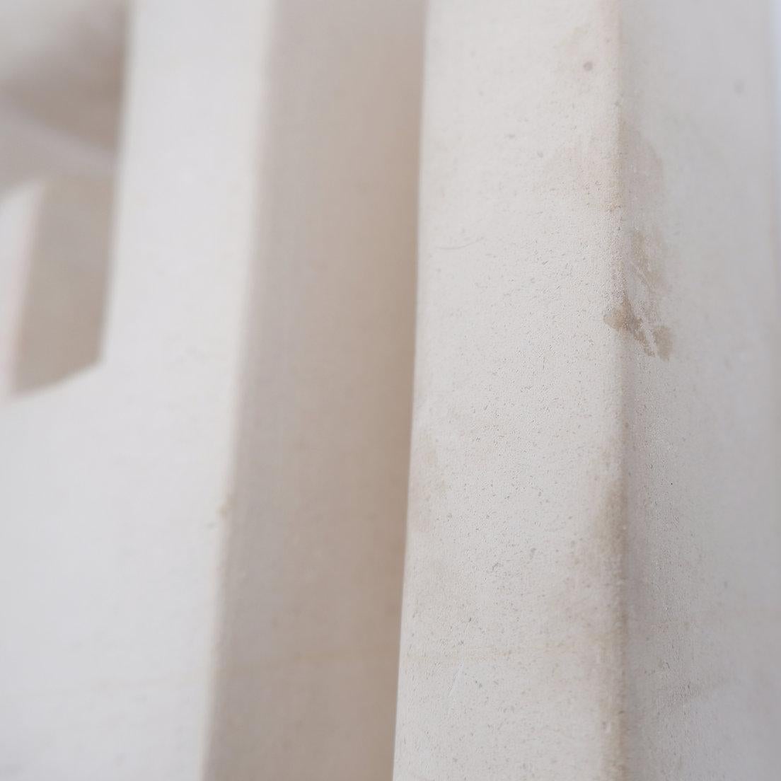 Minimalist and geometric sculpture - Signed and dated 1973
Wear consistent with age and use
Sculpture - Decoration - Modern
Measures : 22x7cm H:31cm 
Materials : polished stone
Wear consistent with age and use : traces of dirt on the stone - See