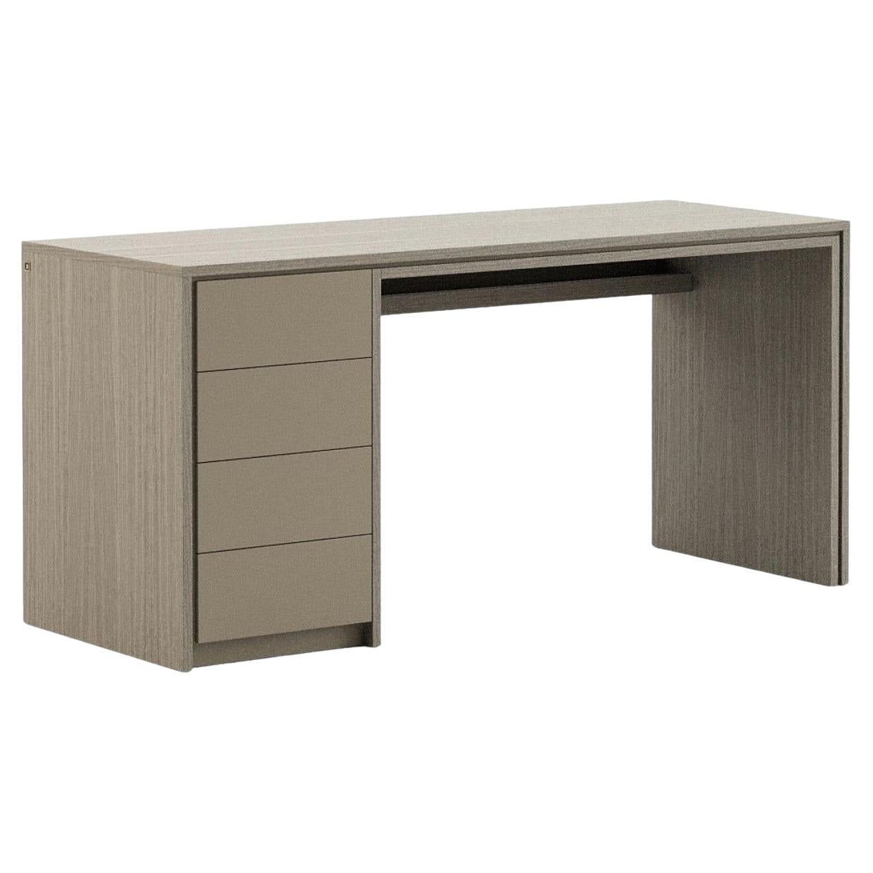 Escritorio minimalista y versátil con cajones de madera