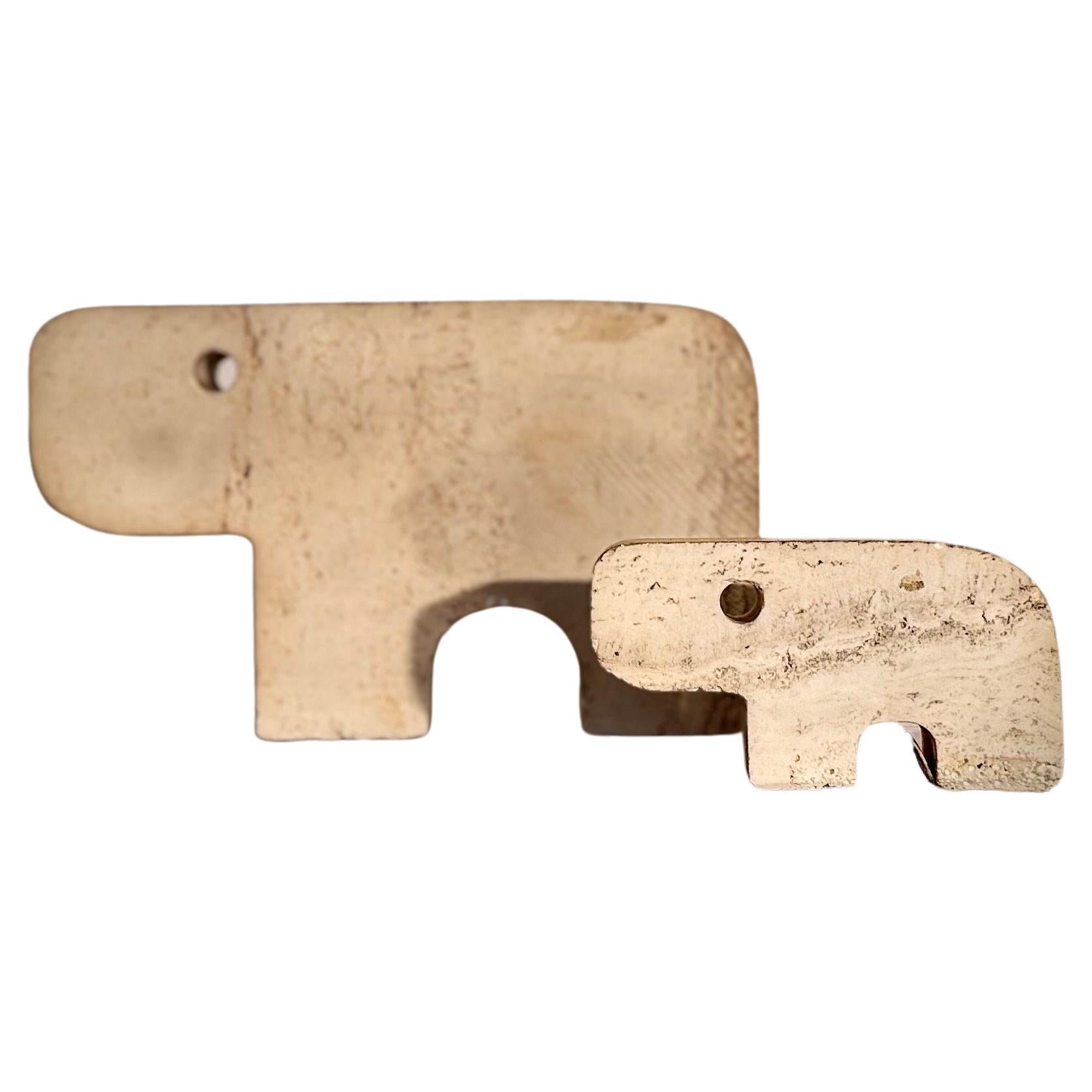 Scultura minimalista in pietra Animale disegnata da Fratelli Manelli, anni
70