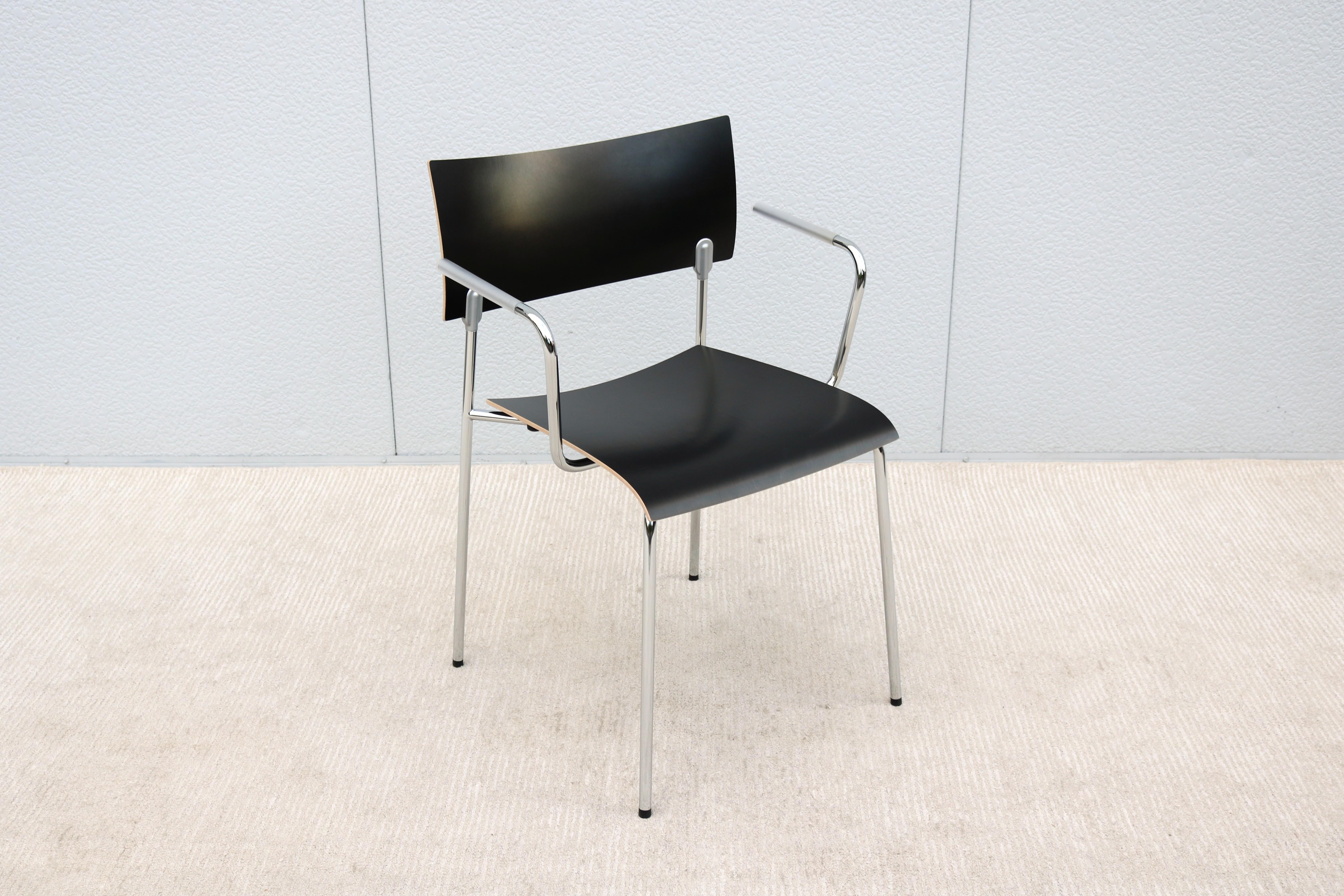 Finlandese Sedia minimalista Antti Kotilainen per Piiroinen, Knoll Chip A Wood e Chrome in vendita