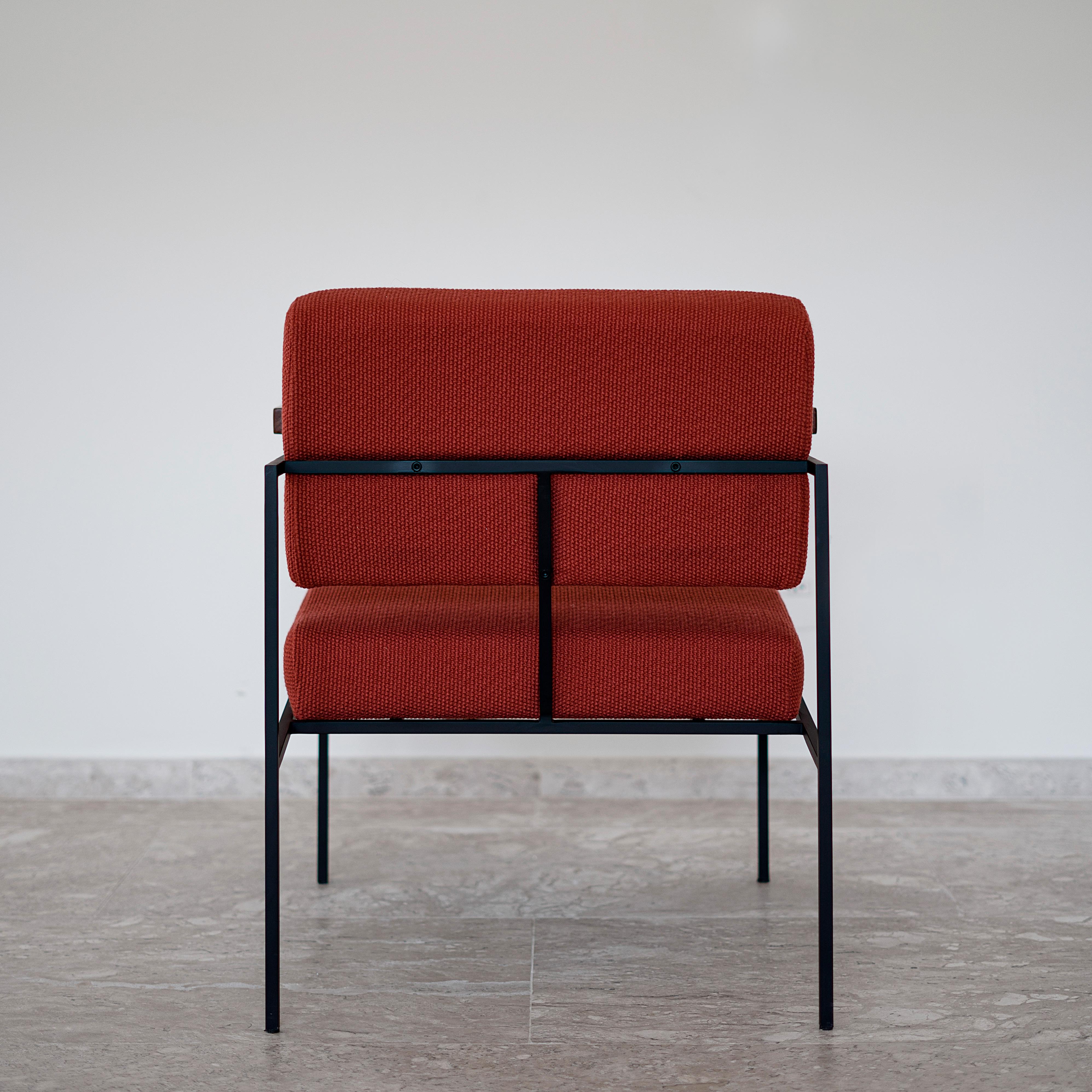 Brésilien Fauteuil minimalisteHelena de Samuel Lamas en vente