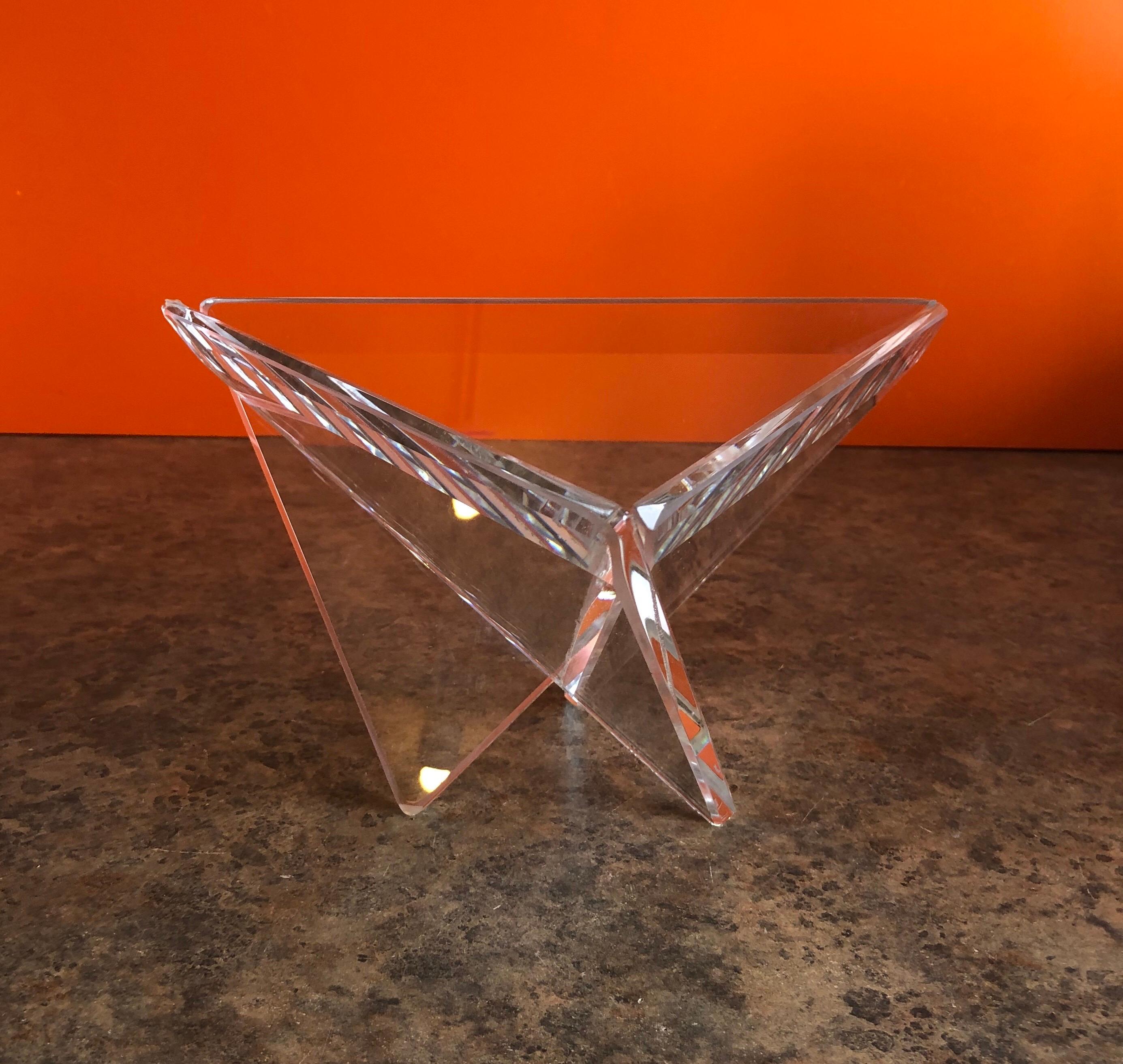 Minimalistische Schale aus Kunstglas von Silvey (amerikanisch) im Angebot
