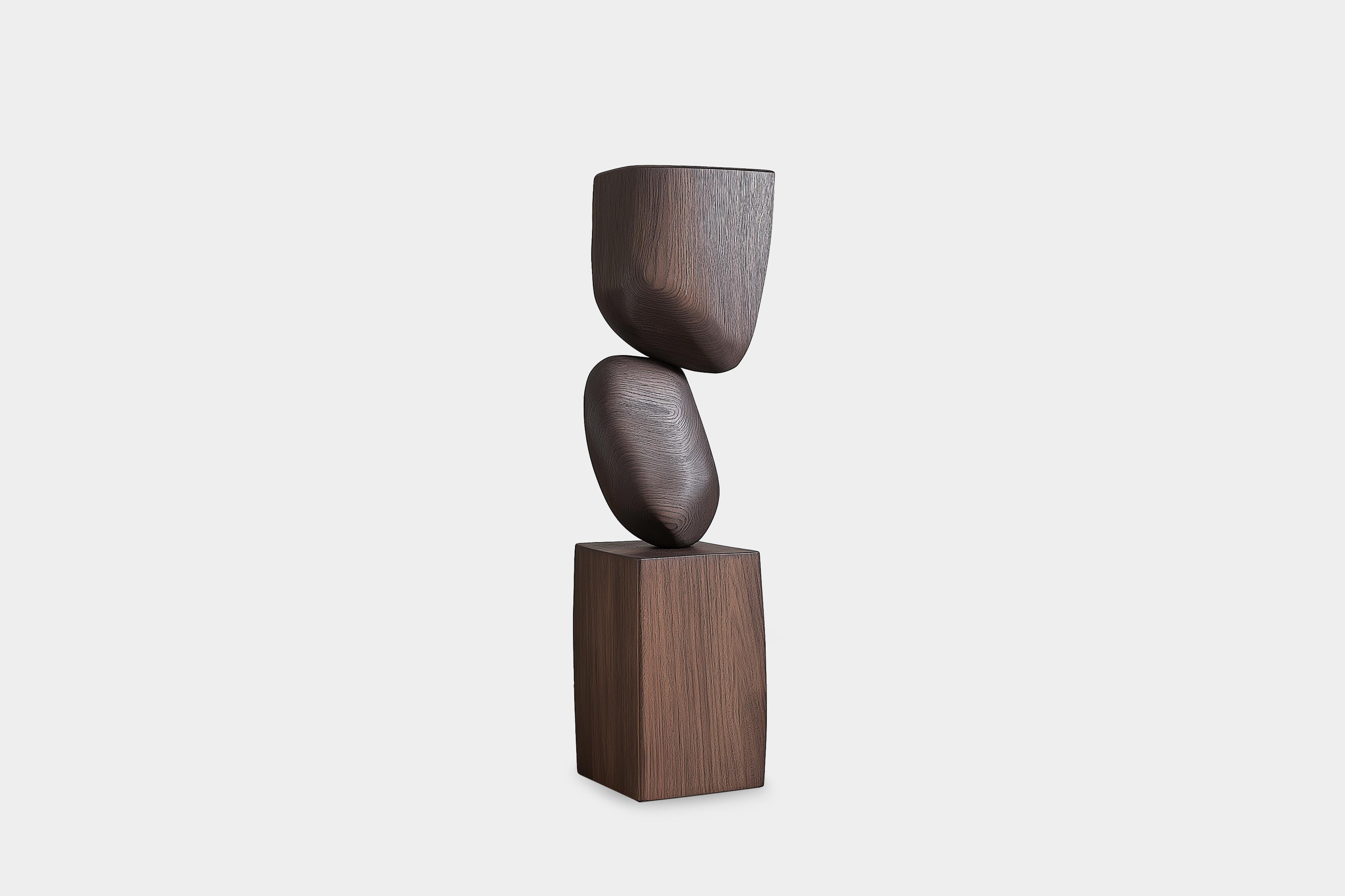 Obra de Arte Minimalista Lull No12 - Realizada por Joel Escalona para Diseño Contemporáneo

---
El equilibrio y la tensión son el núcleo de estas esculturas. La interacción entre las formas suaves y redondeadas y las bases sólidas y angulosas crea