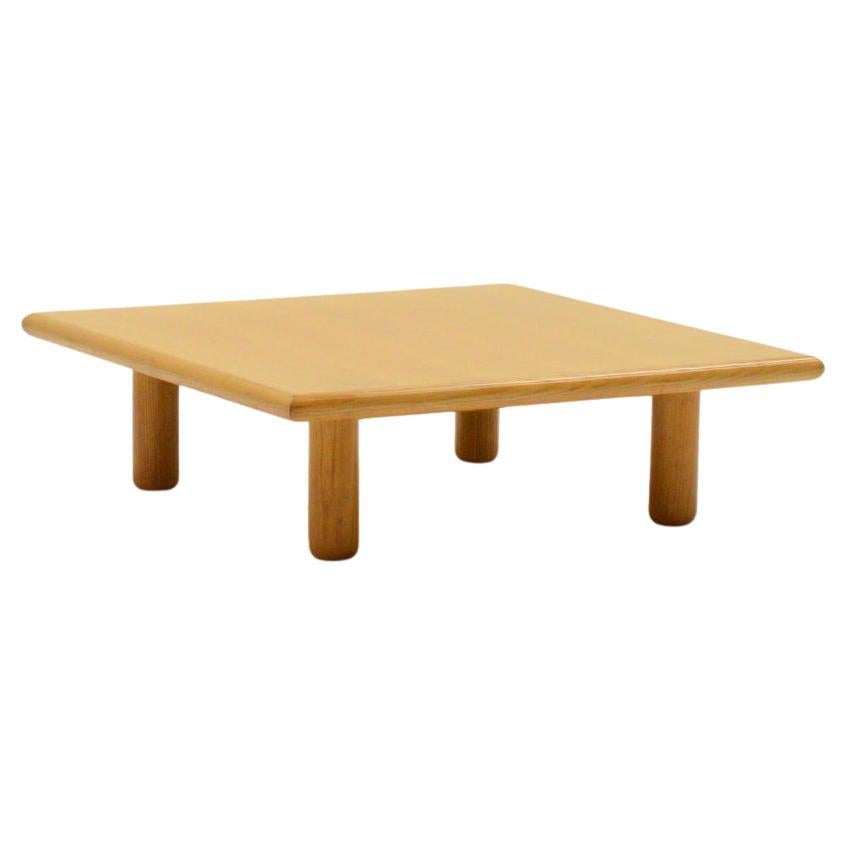 Minimalistischer Couchtisch aus Eschenholz, 1980er Jahre, Europa.