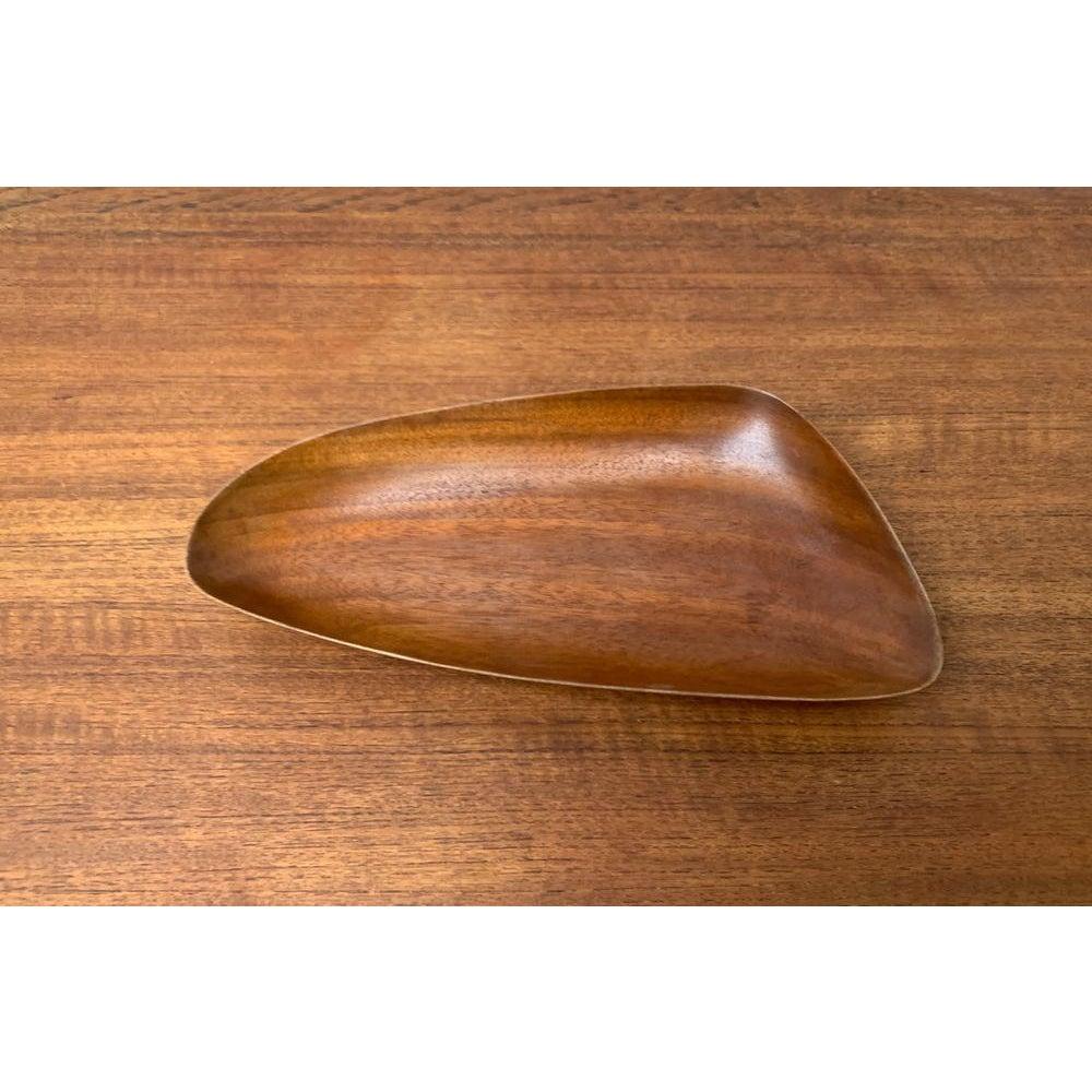 Minimalist Asymmetric Teak Bowl, 1960s For Sale 2