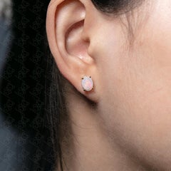 Pendientes minimalistas de ópalo macizo australiano con forma ovalada, en oro amarillo de 14K