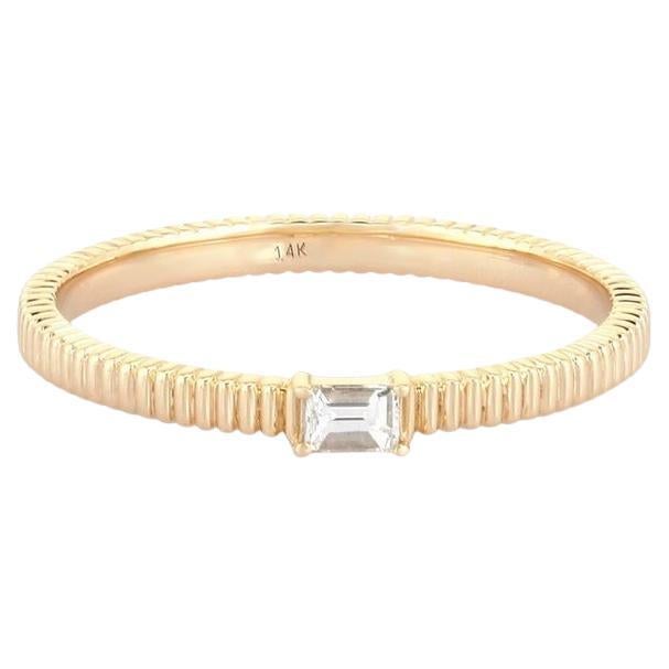 Anello minimalista Baguette in oro giallo 14K (o 18k su richiesta) con diamante strutturato