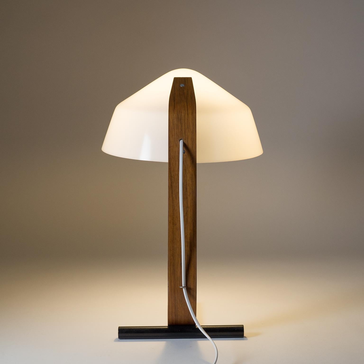 Minimalist Bent Wood Table Lamp, 1960s For Sale 2