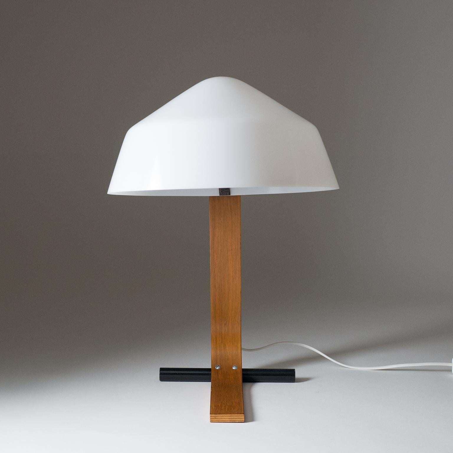 Laqué Lampe de bureau minimaliste en bois courbé, années 1960 en vente