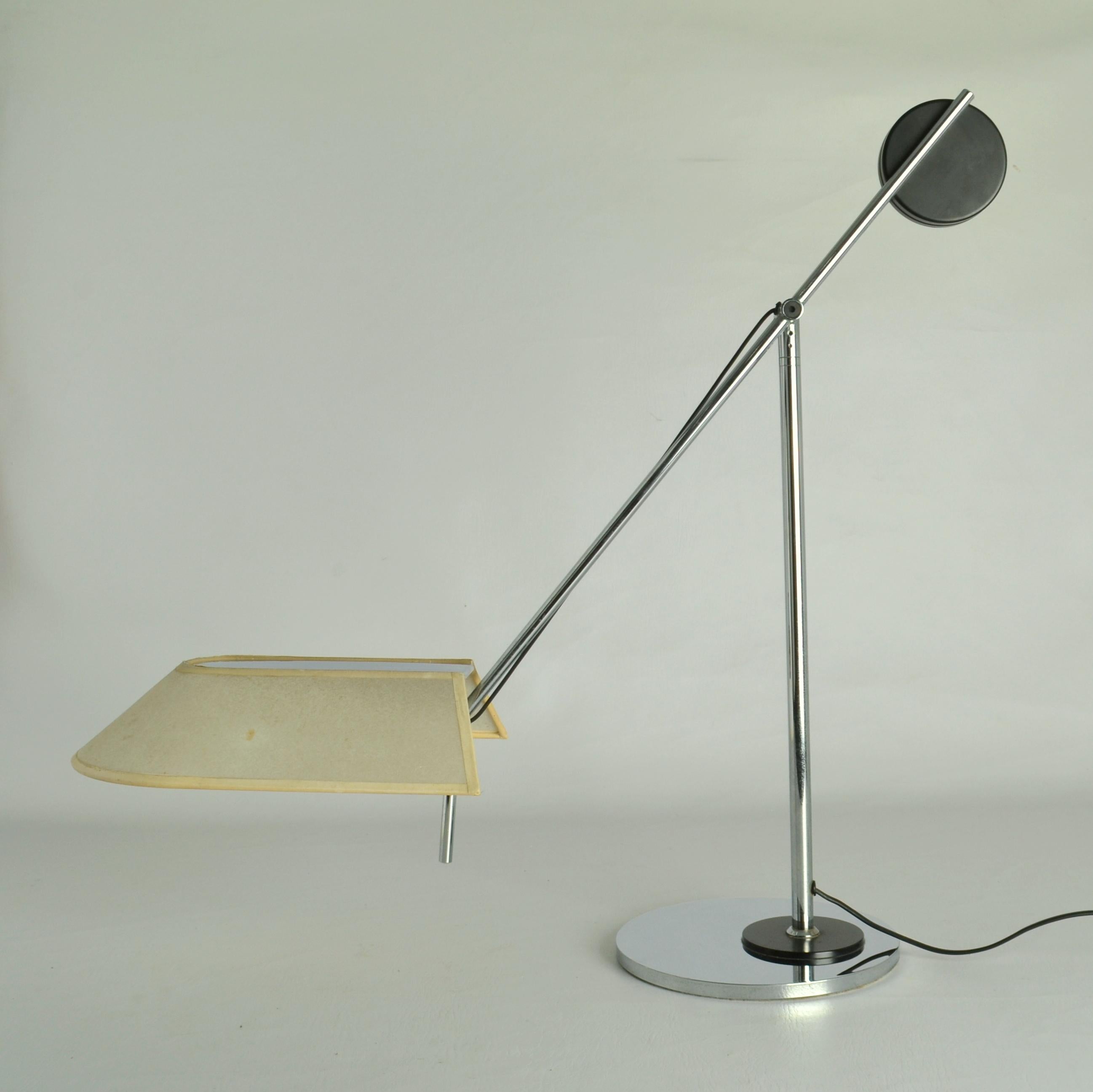 Minimalist Black and Chrome Table Lamp, Counter Balance Swiss 1970's In Excellent Condition For Sale In London, GB