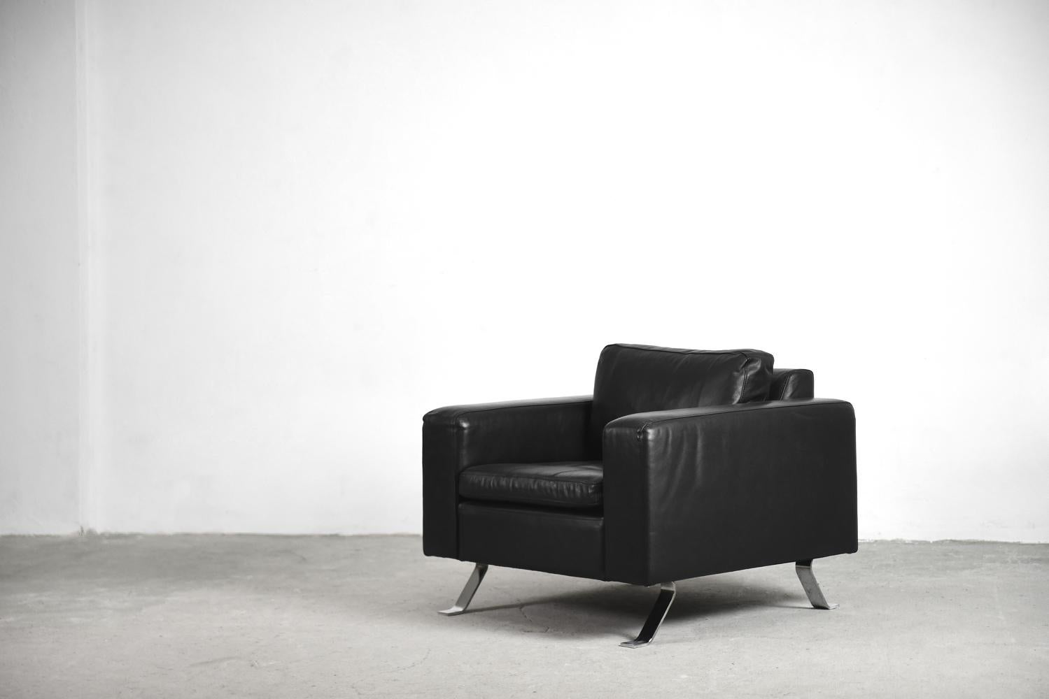 Minimalist Black Leather 3-Seat Sofa and Armchair by Lind Furniture For Sale 14