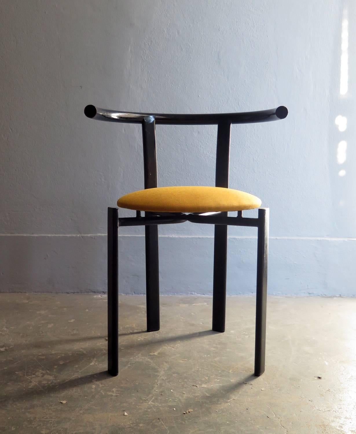 Minimalist Black Metal Chair with Yellow Fabric Seat In Fair Condition For Sale In Porto, PT