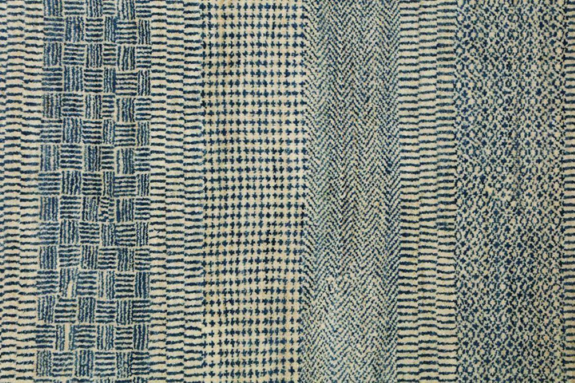Minimalistischer blauer und cremefarbener persischer Wollteppich, 9' x 12' (Handgeknüpft) im Angebot