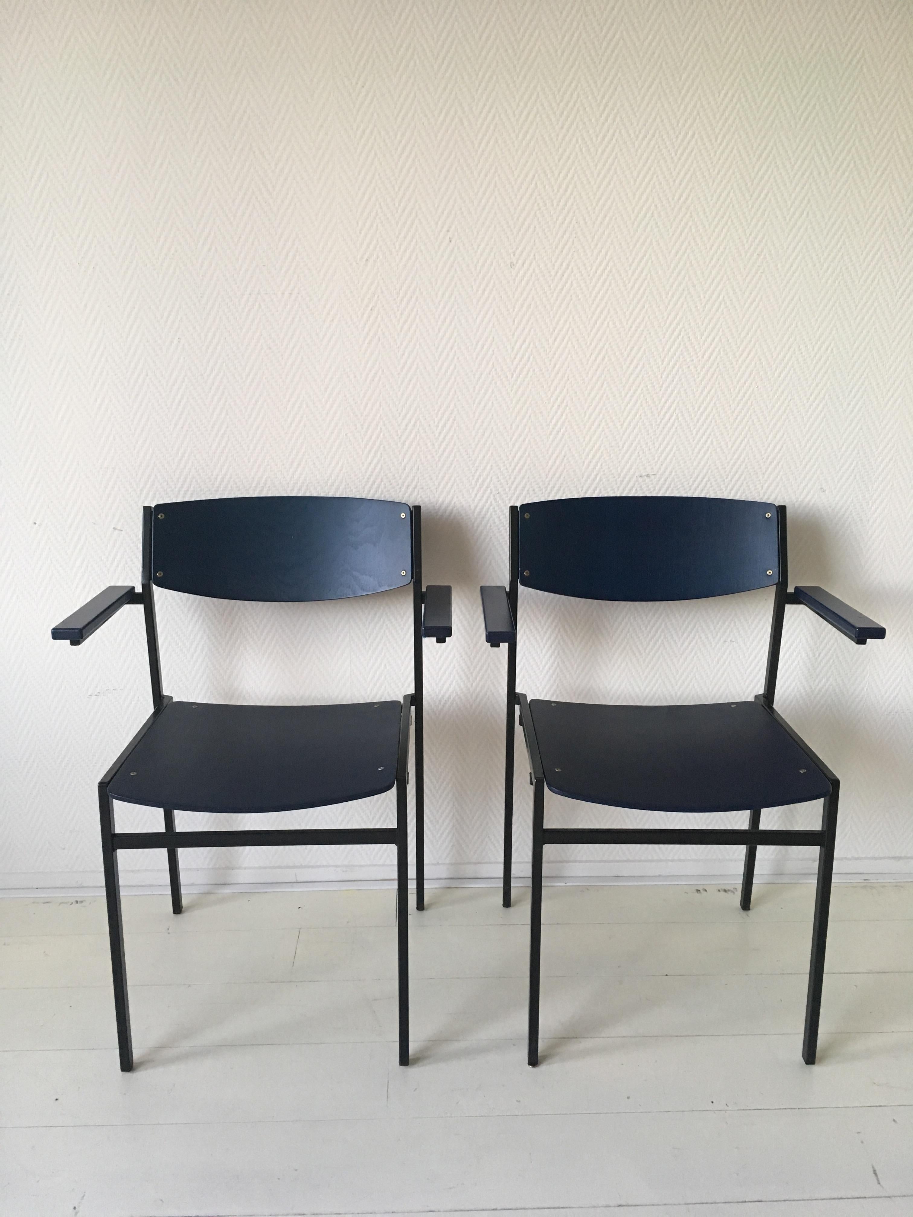 Mid-20th Century Minimalist Blue Metal and Plywood Stackable Armchairs by Gijs Van Der Sluis For Sale