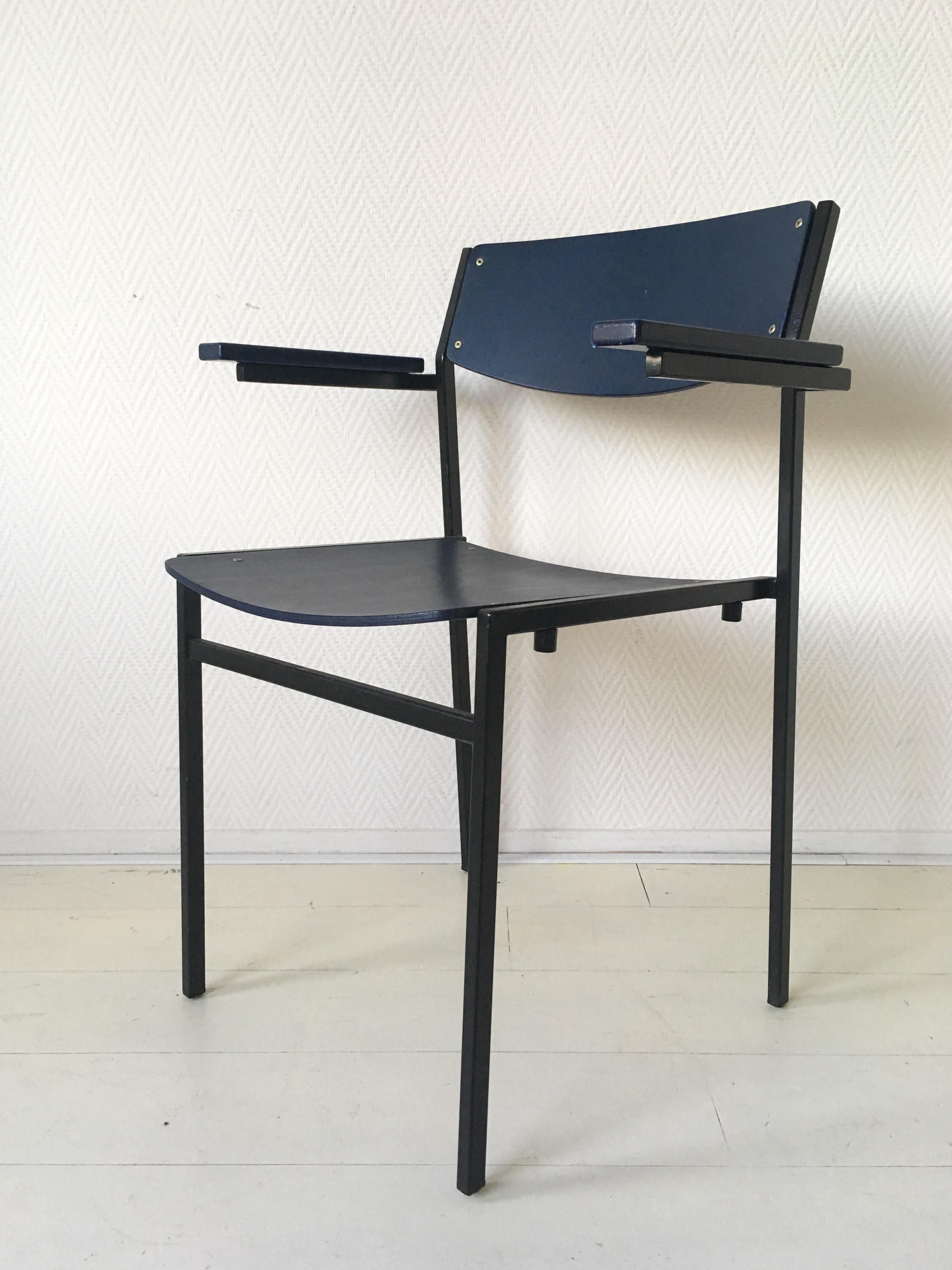 Minimalist Blue Metal and Plywood Stackable Armchairs by Gijs Van Der Sluis For Sale 2