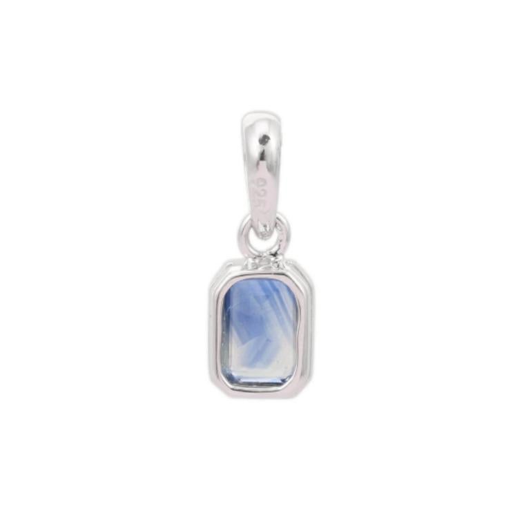 Minimalist Blue Sapphire Unisex Pendant Handcrafted in 925 Sterling Silver For Sale 1