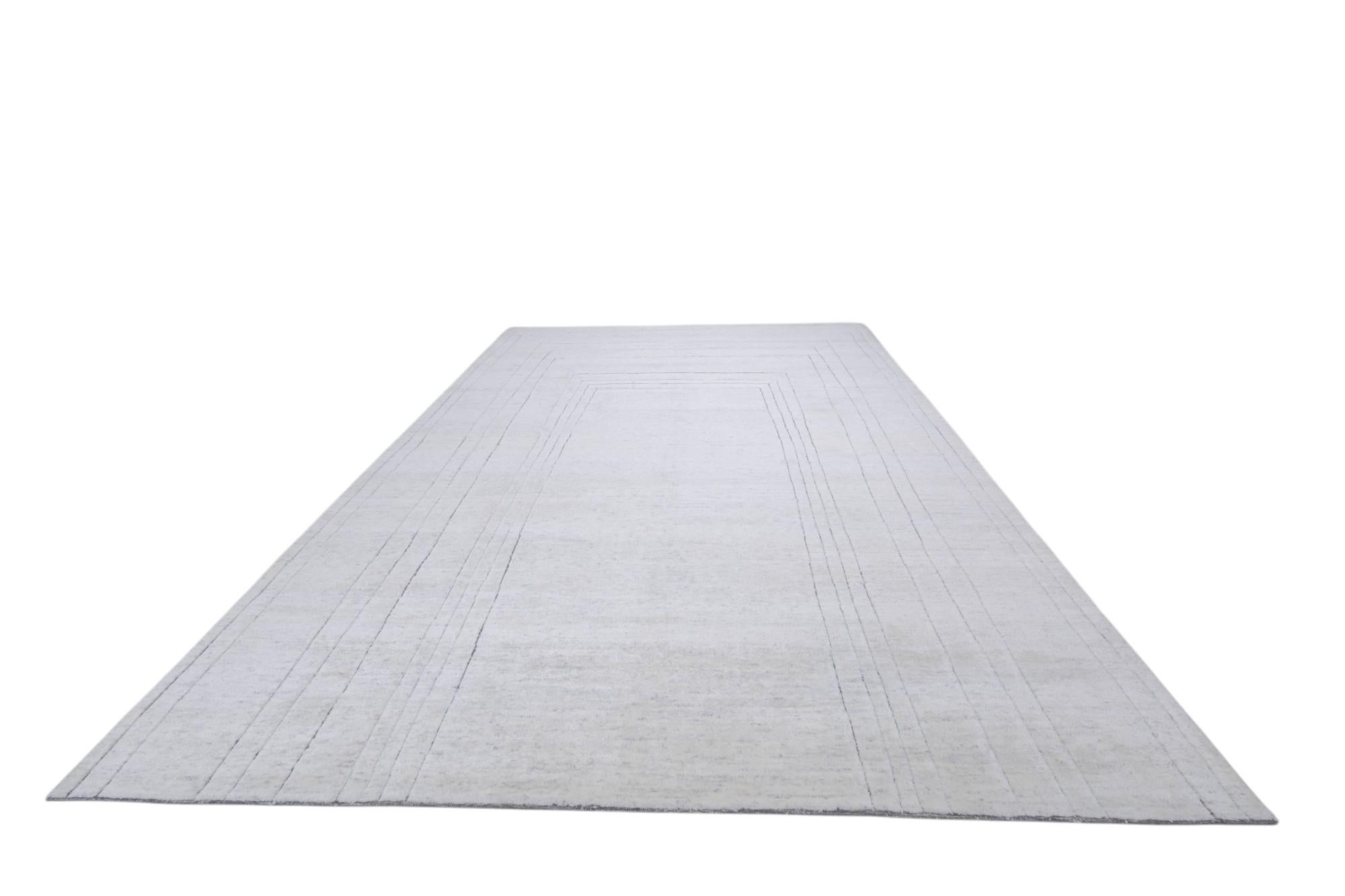 Minimalistische Bohemian Low-Pile Wolle Shag Hand Knotted Elfenbein Creme Teppich - Auf Lager (Organische Moderne) im Angebot
