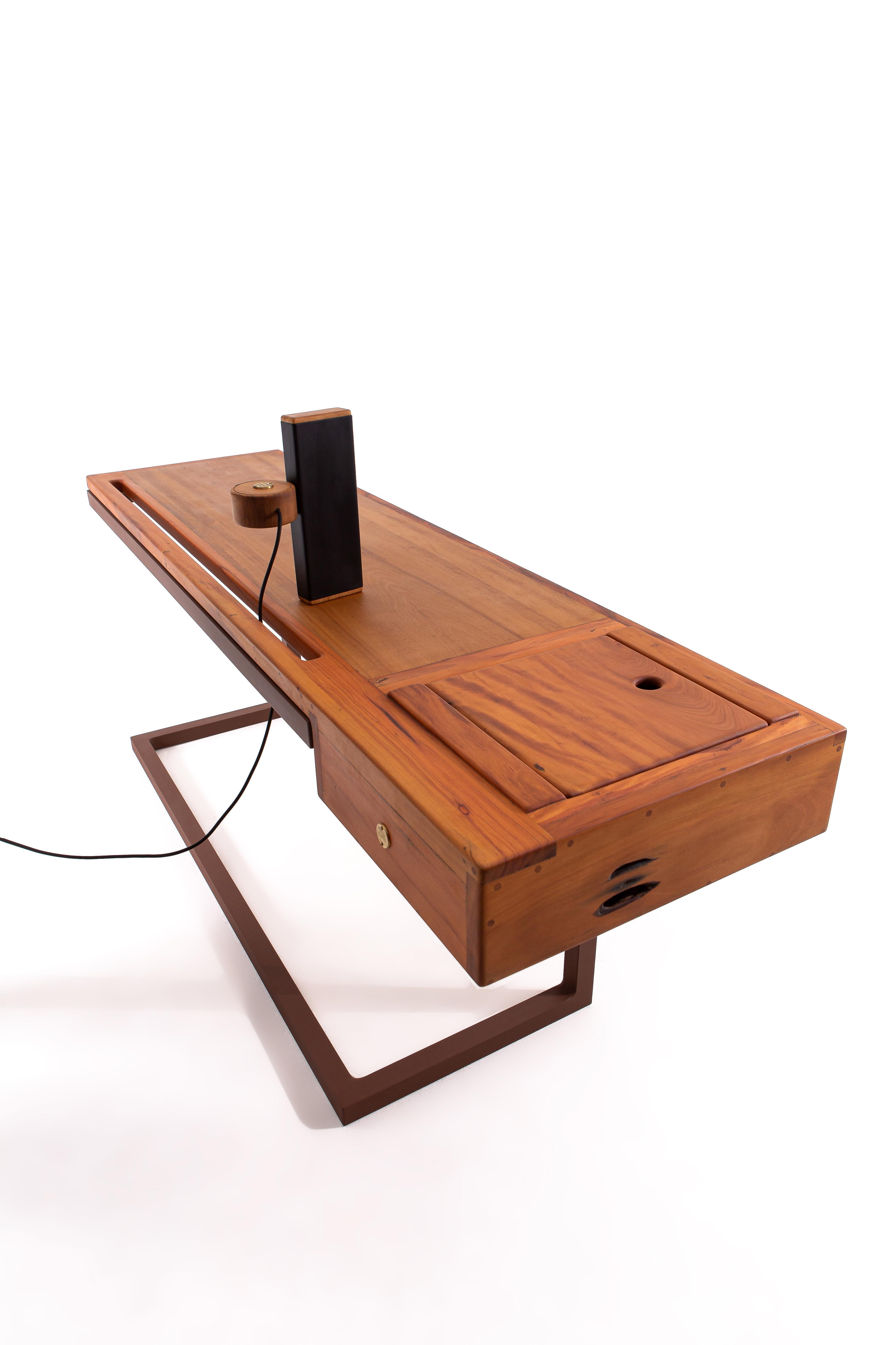 Minimalist Brazilian Handcrafted Peroba Desk ''Cantilever'' by Dimitrih Correa For Sale 9