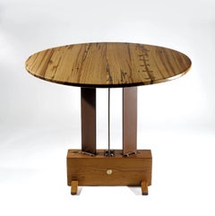 Tavolo artigianale brasiliano minimalista "GIA" di Dimitrih Correa