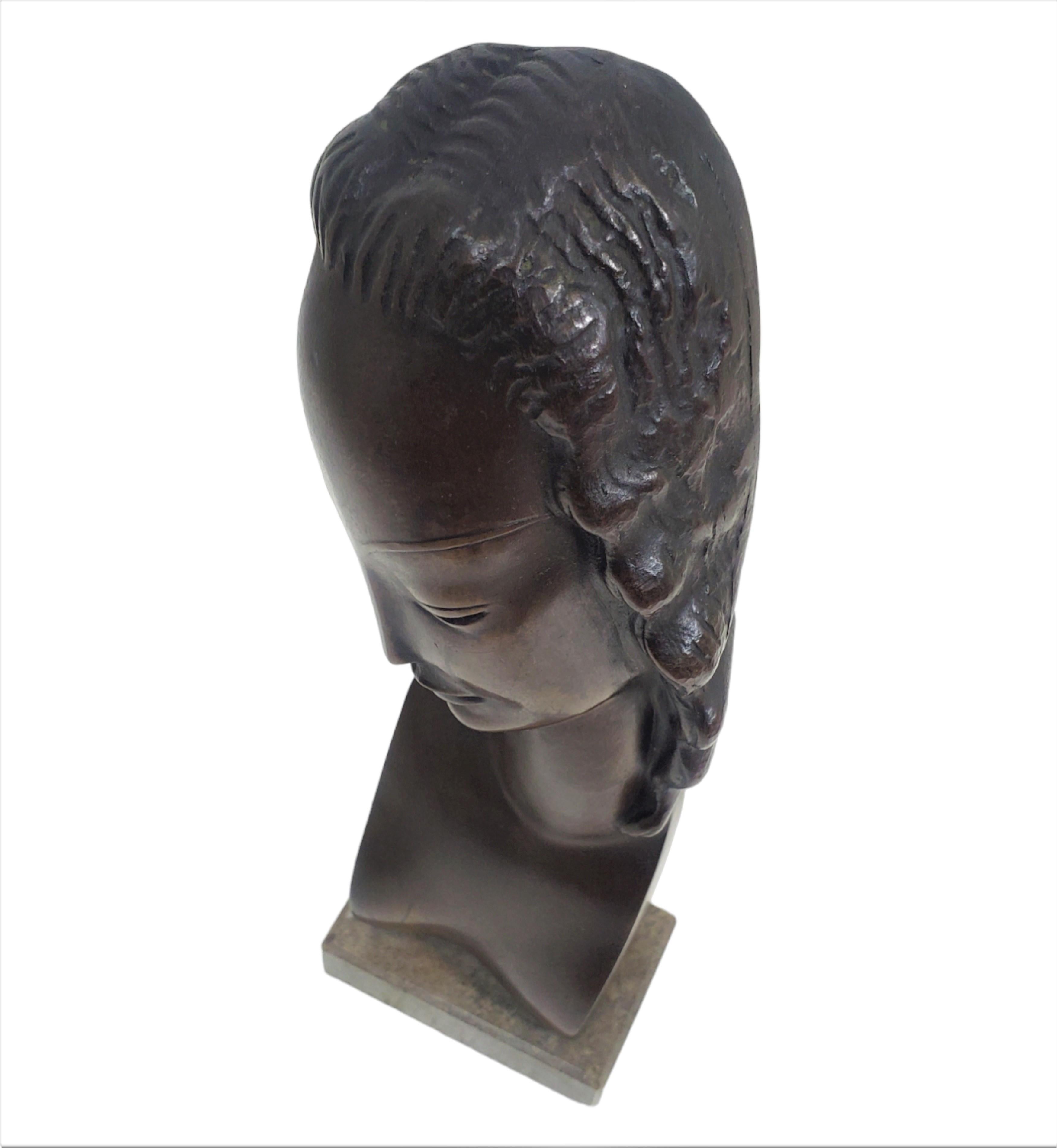  Minimalist bronze sculpture / portrait / bust of a woman by Adam Antes  For Sale 10