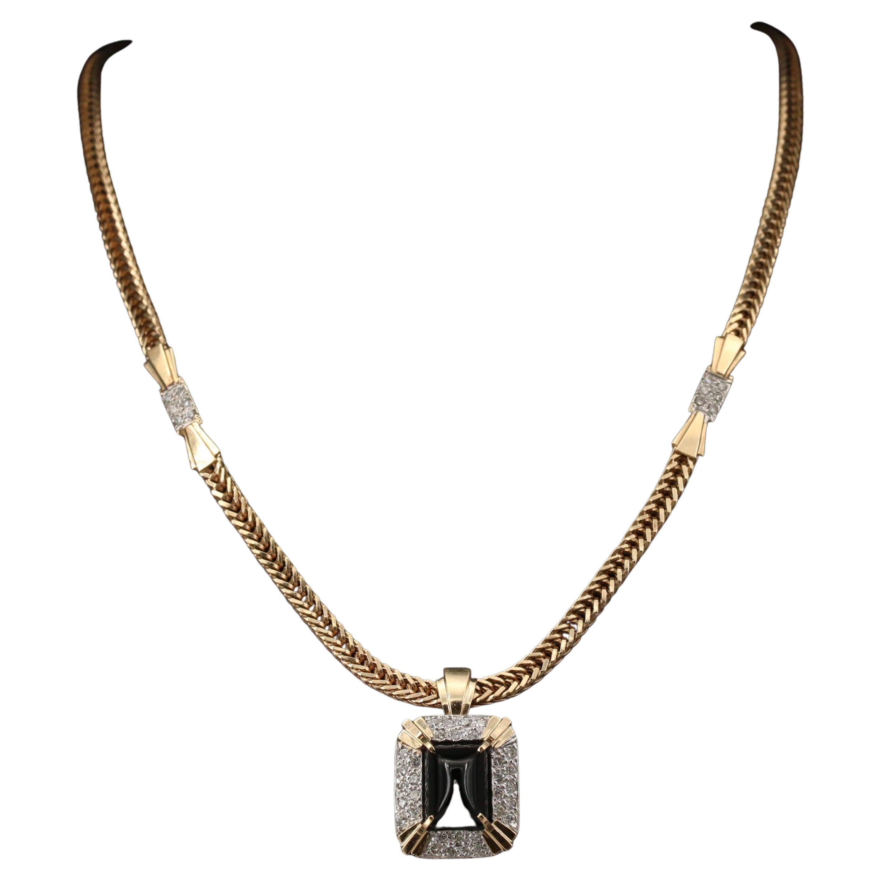Minimalist Cabochon Onyx Diamonds Gold Pendant Necklace, 18K Gold For Sale