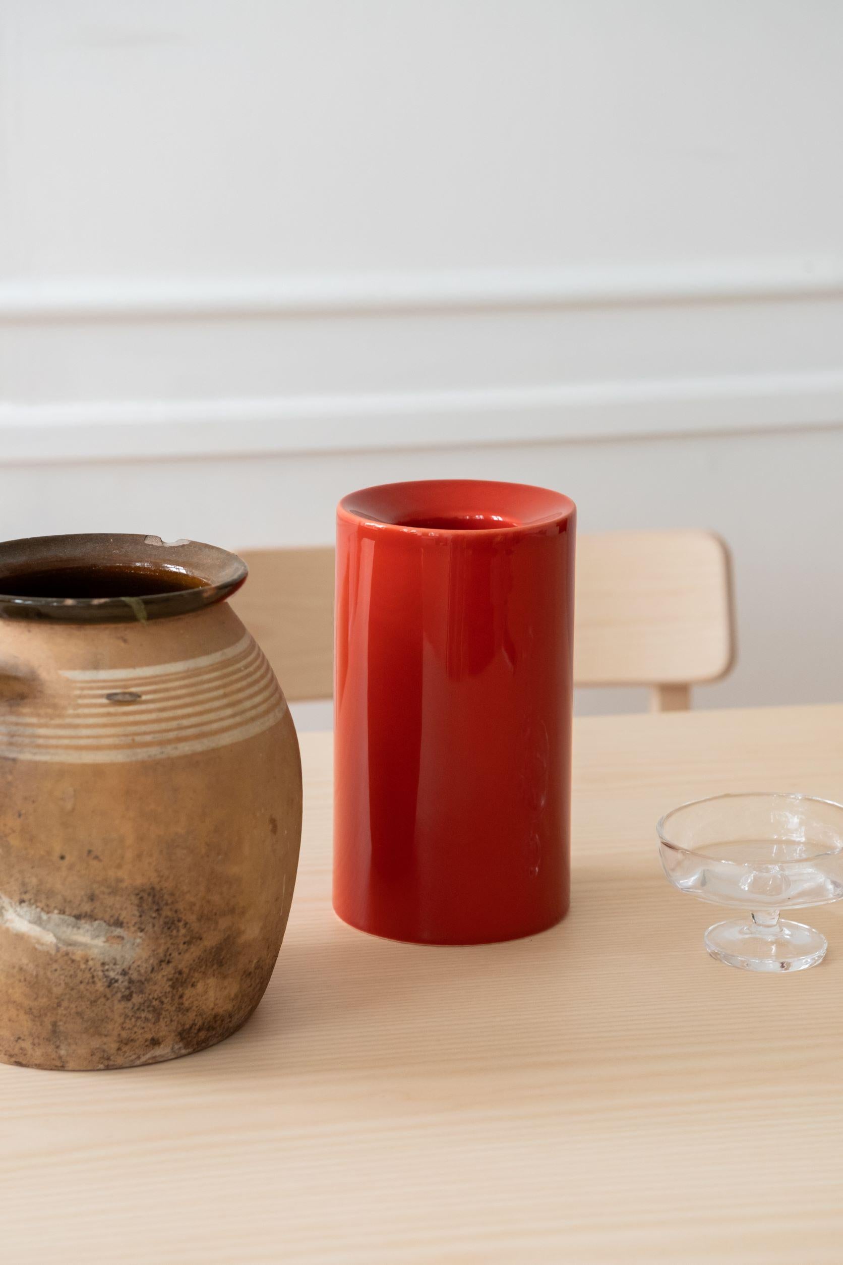 Minimalist Ceramic Vase -  Red For Sale 7